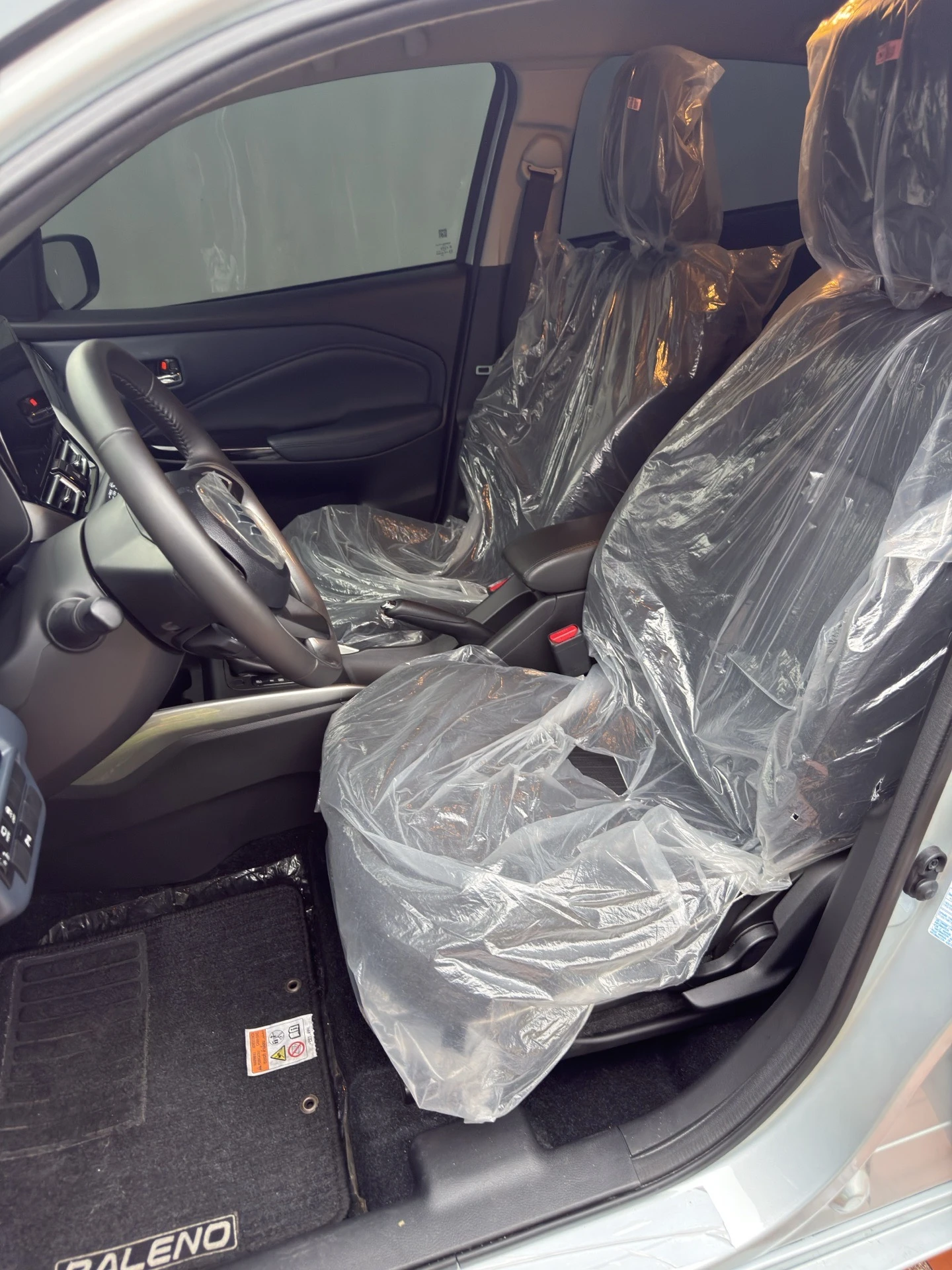 2025 Suzuki Baleno Full equipo — foto 10