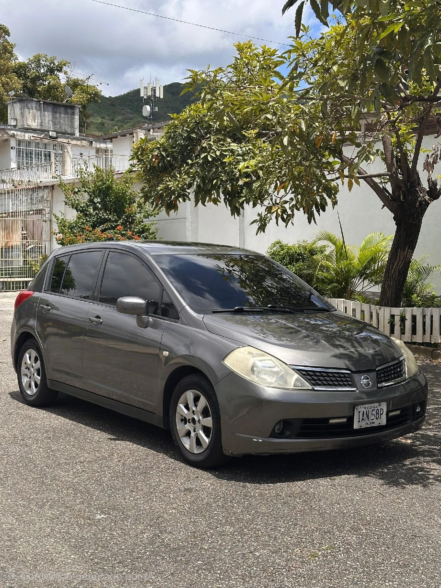 2007 Nissan Tiida Hb — foto 2