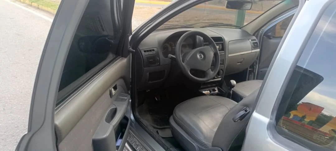 2006 Fiat Strada Adventure — foto 11
