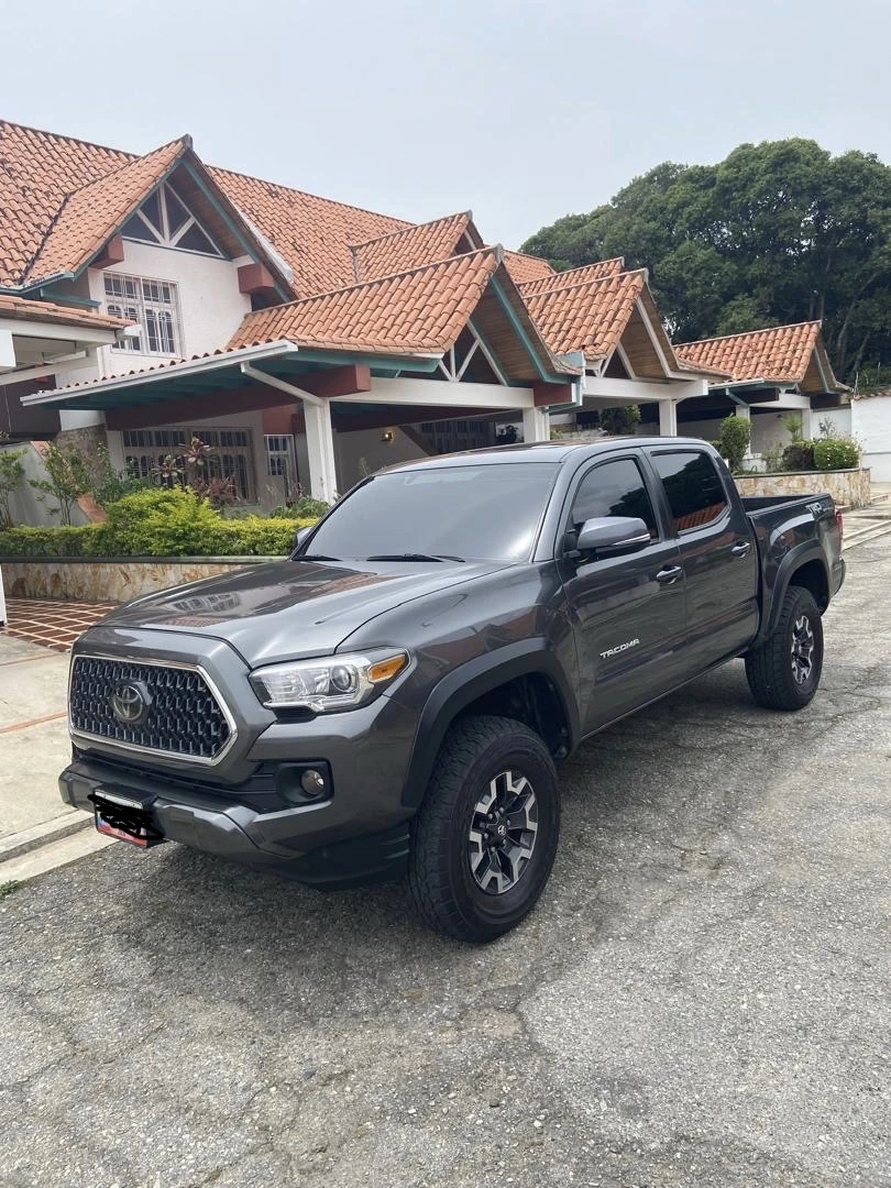 2017 Toyota Tacoma TRD — foto 2