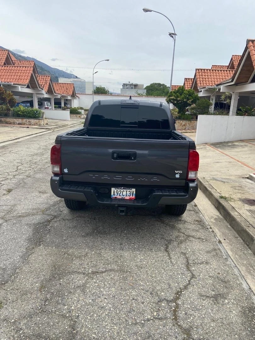 2017 Toyota Tacoma TRD — foto 5