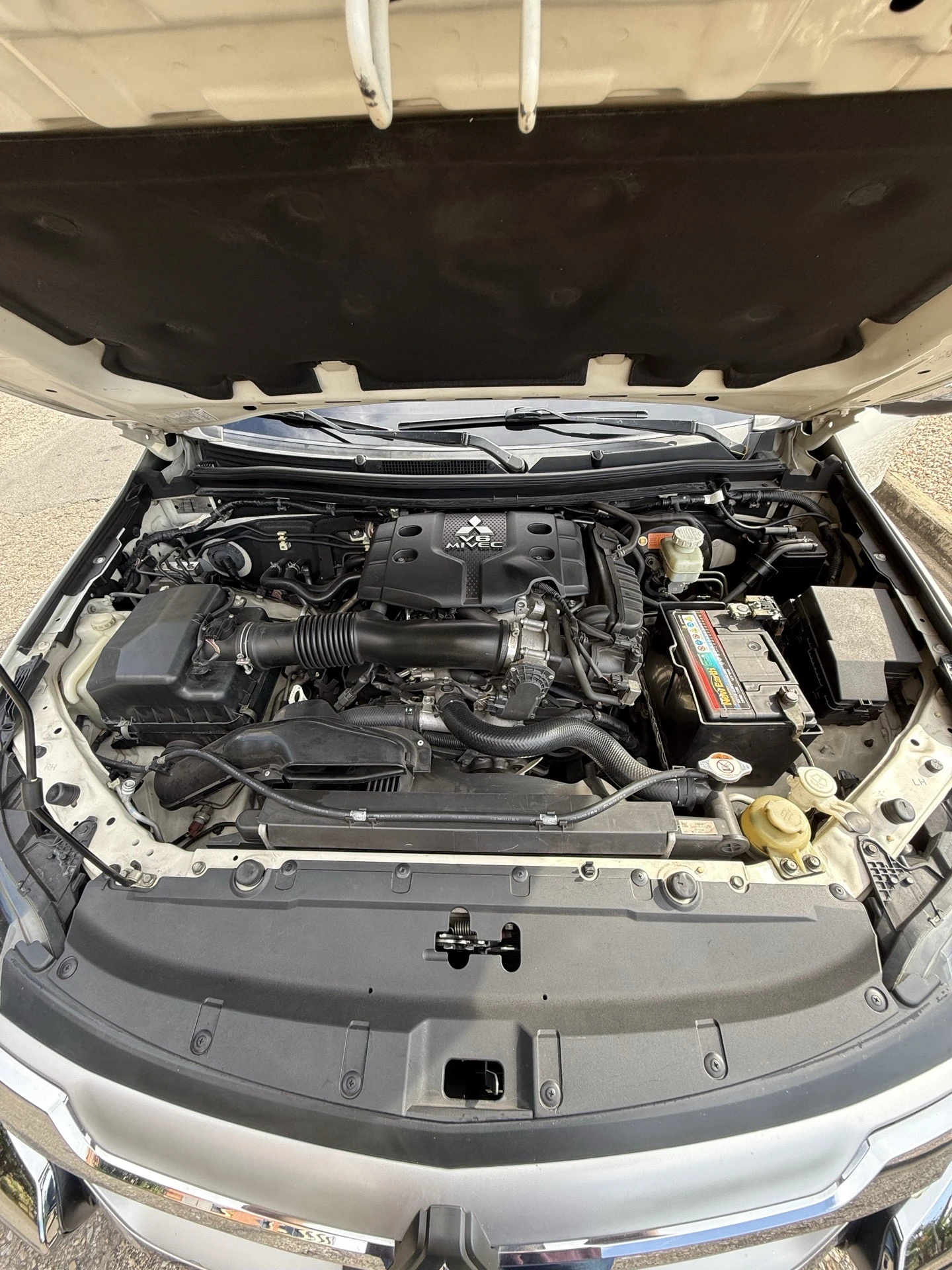 2019 Mitsubishi Montero Sport 4X4 — foto 9