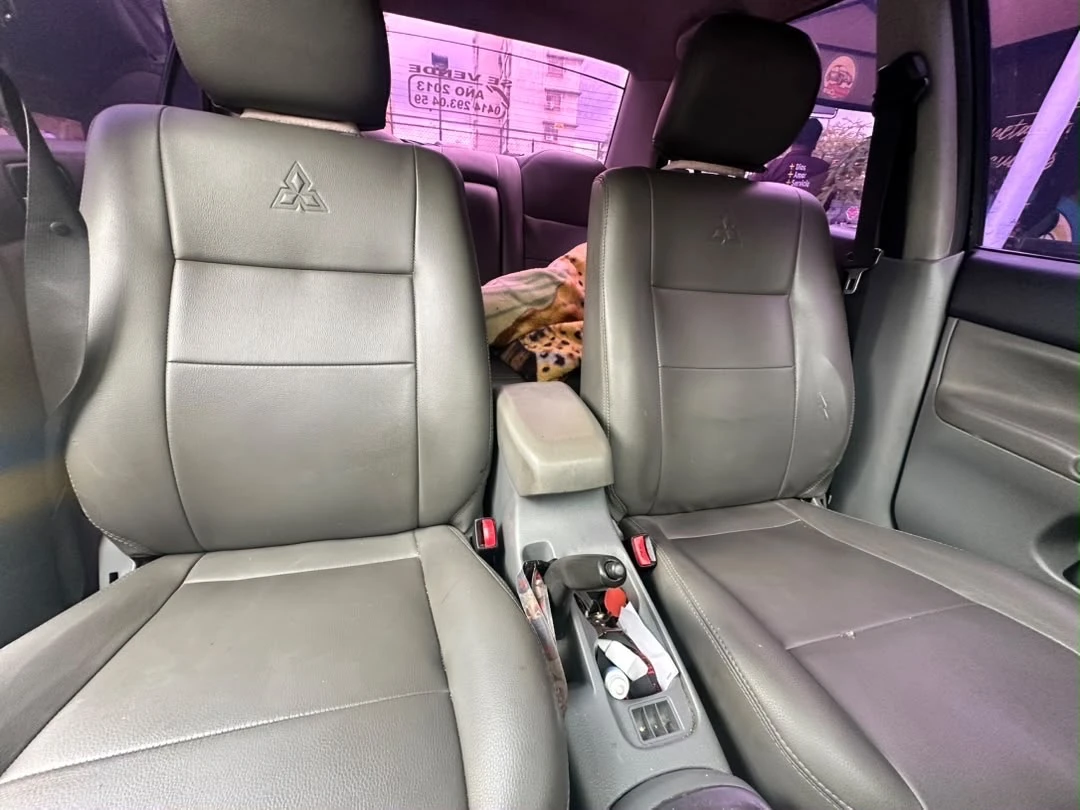 2013 Mitsubishi Lancer GLX — foto 5