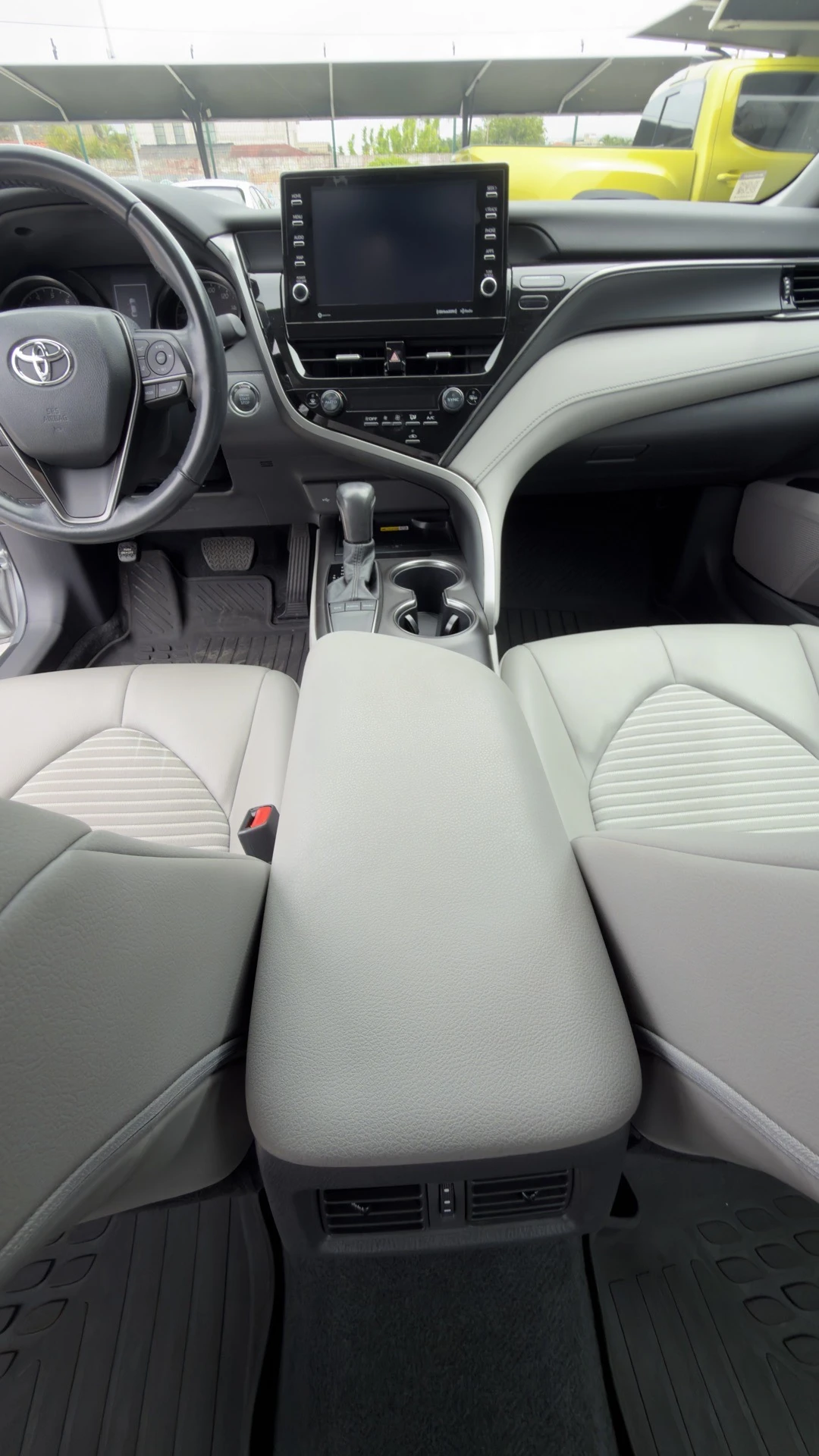 2022 Toyota Camry Se — foto 8