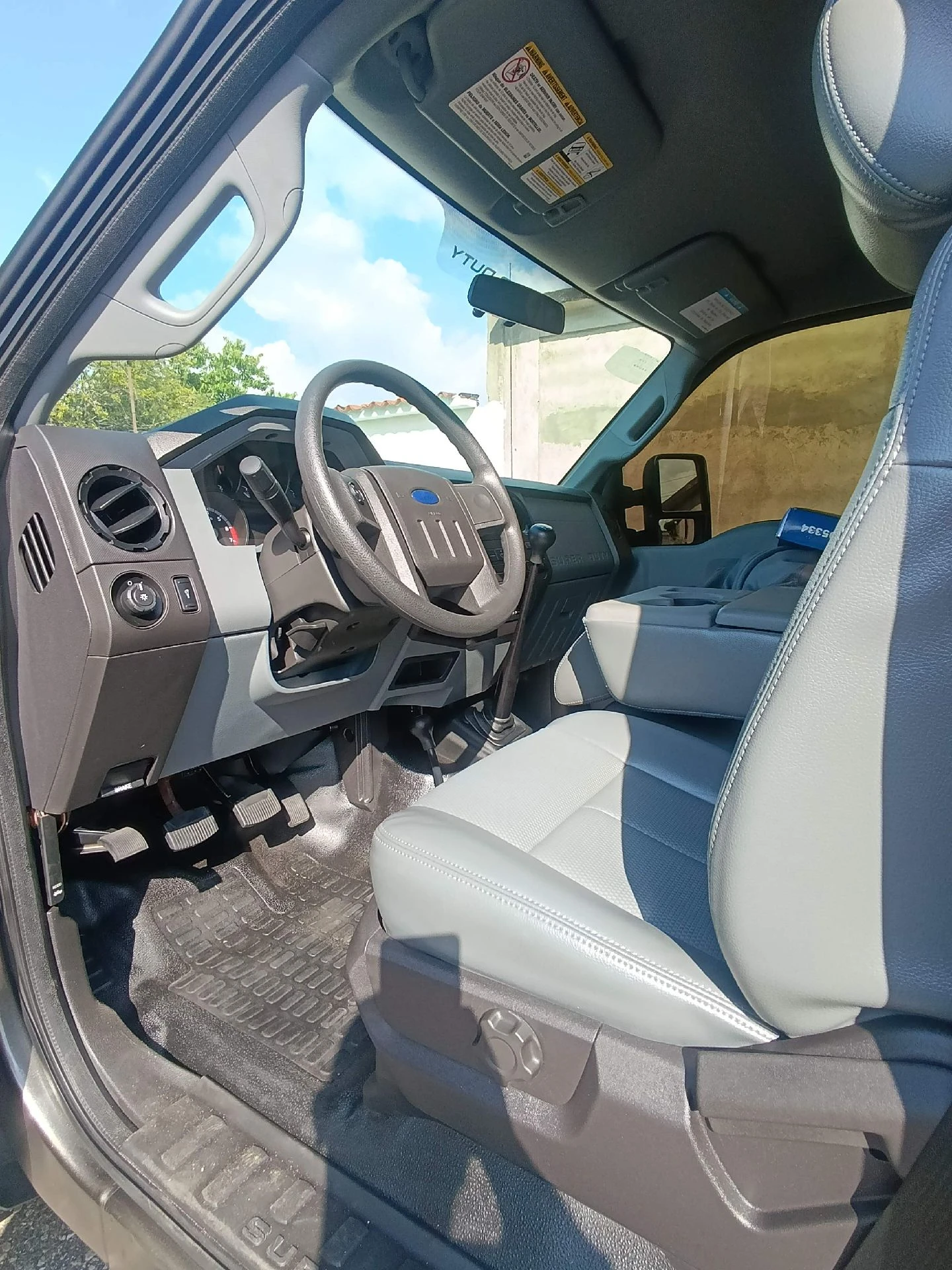 2014 Ford F-350 — foto 4