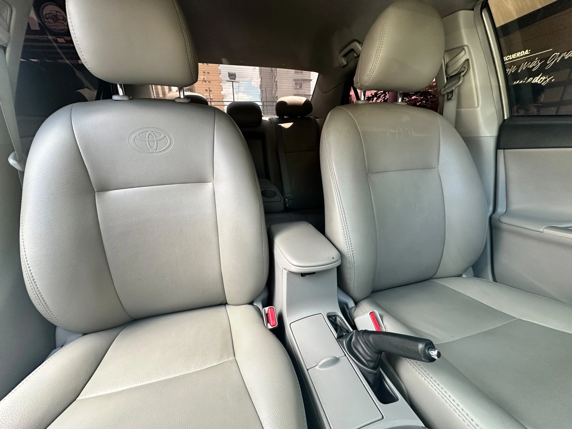 2014 Toyota Corolla GLI — photo 4