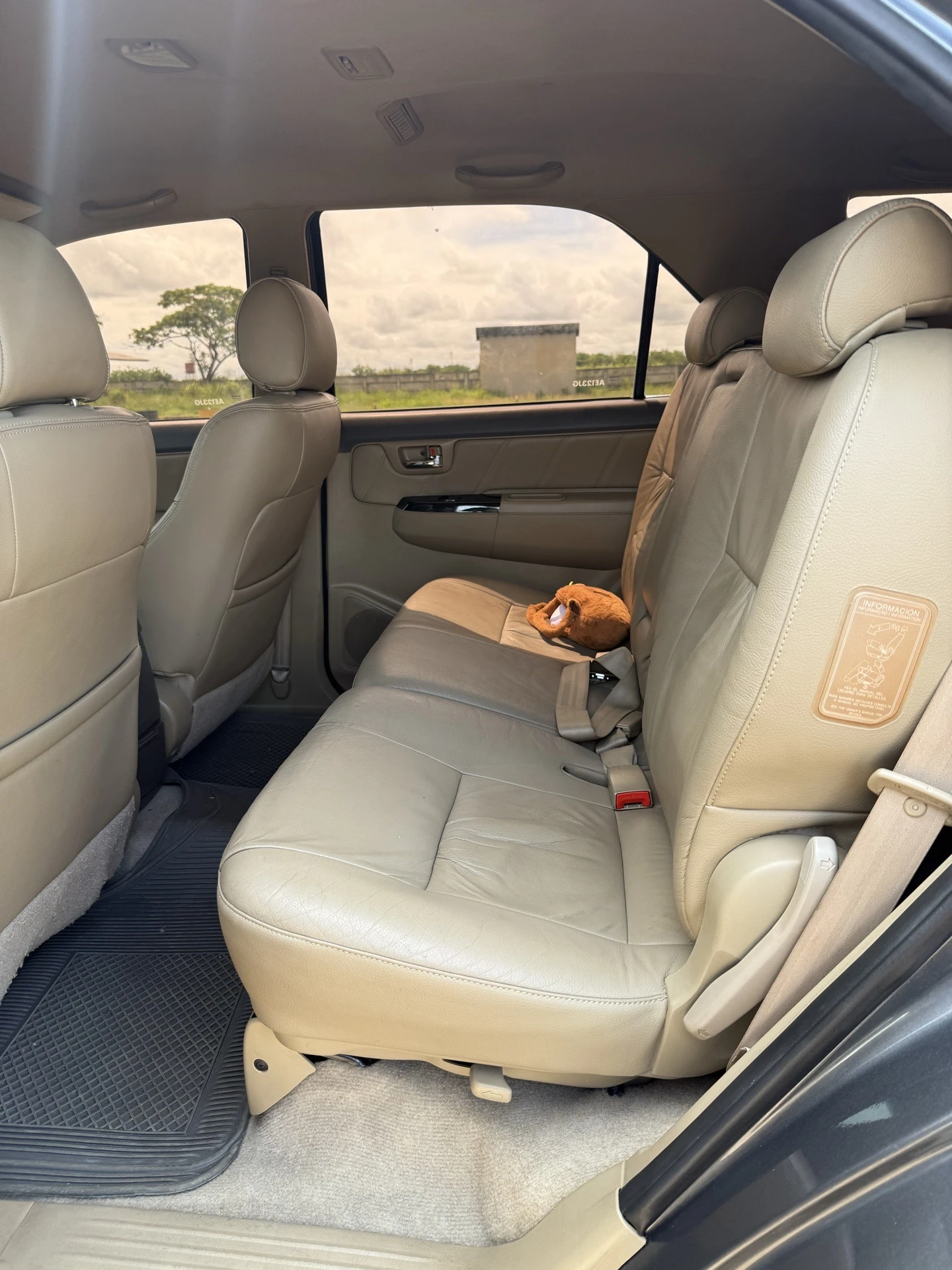 2013 Toyota Fortuner Sport — foto 9