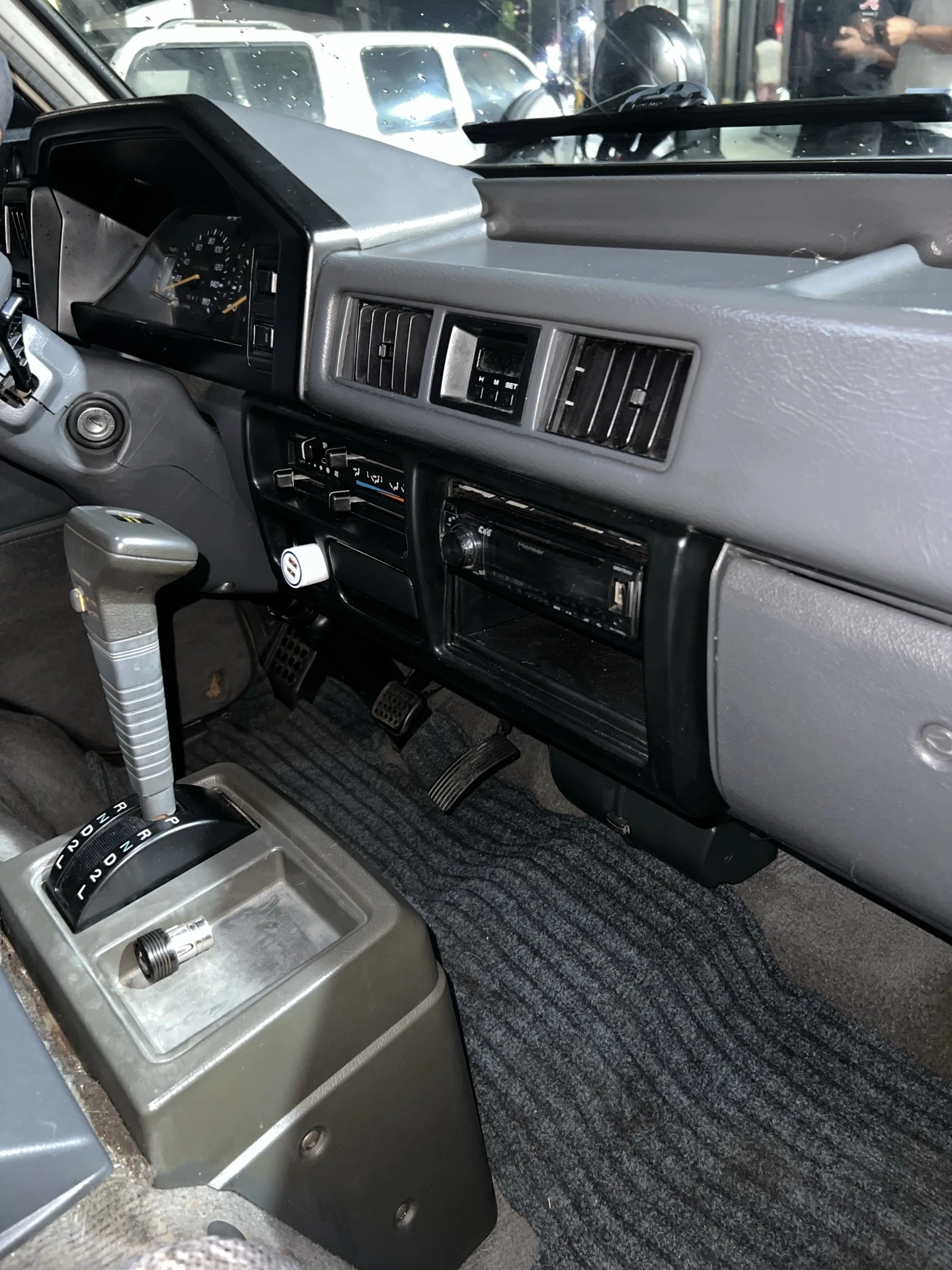 1996 Mitsubishi L300 Sport wagon 2.0 — foto 9