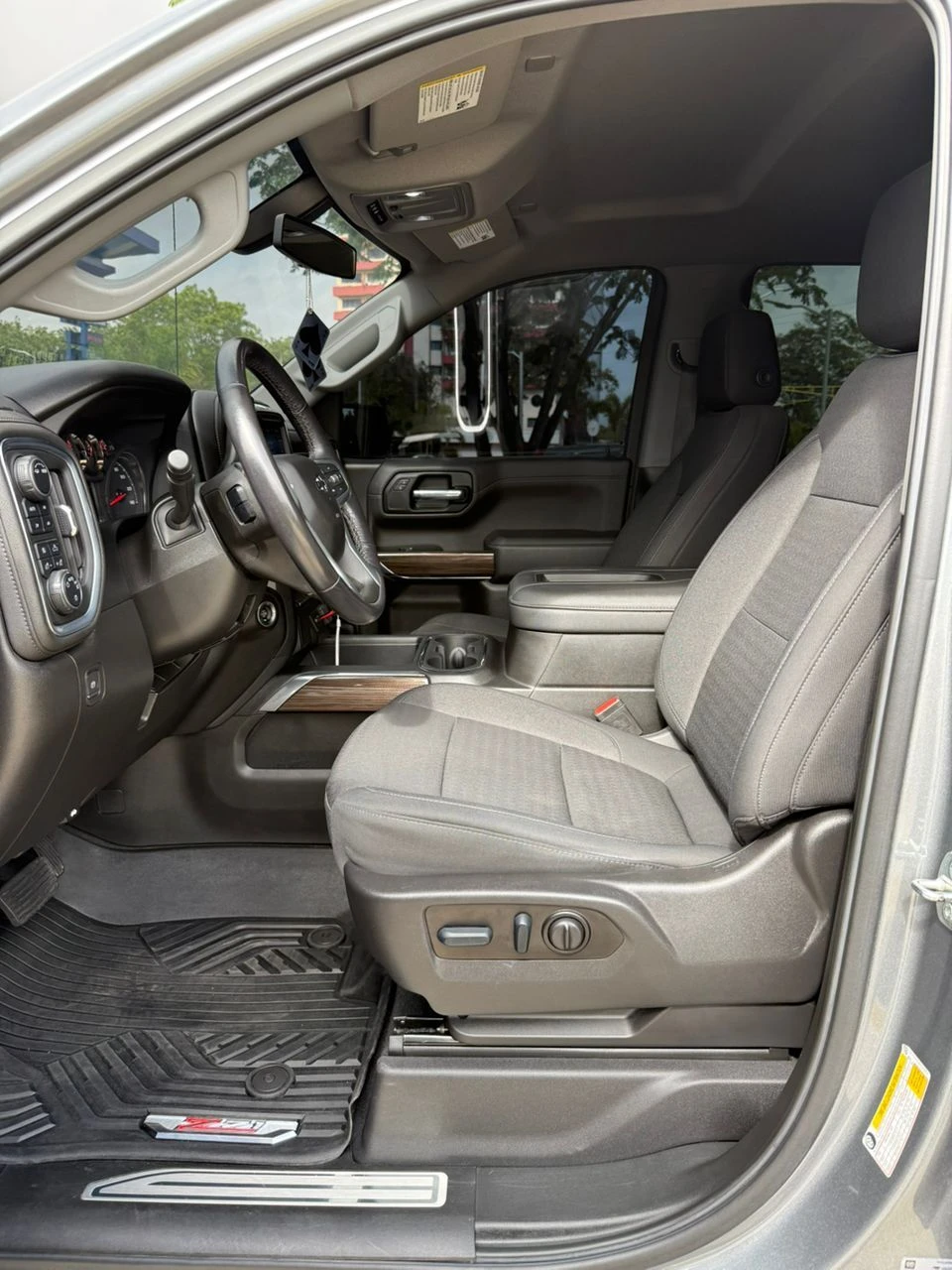 2022 Chevrolet Silverado Z71 Trail Boss — photo 6