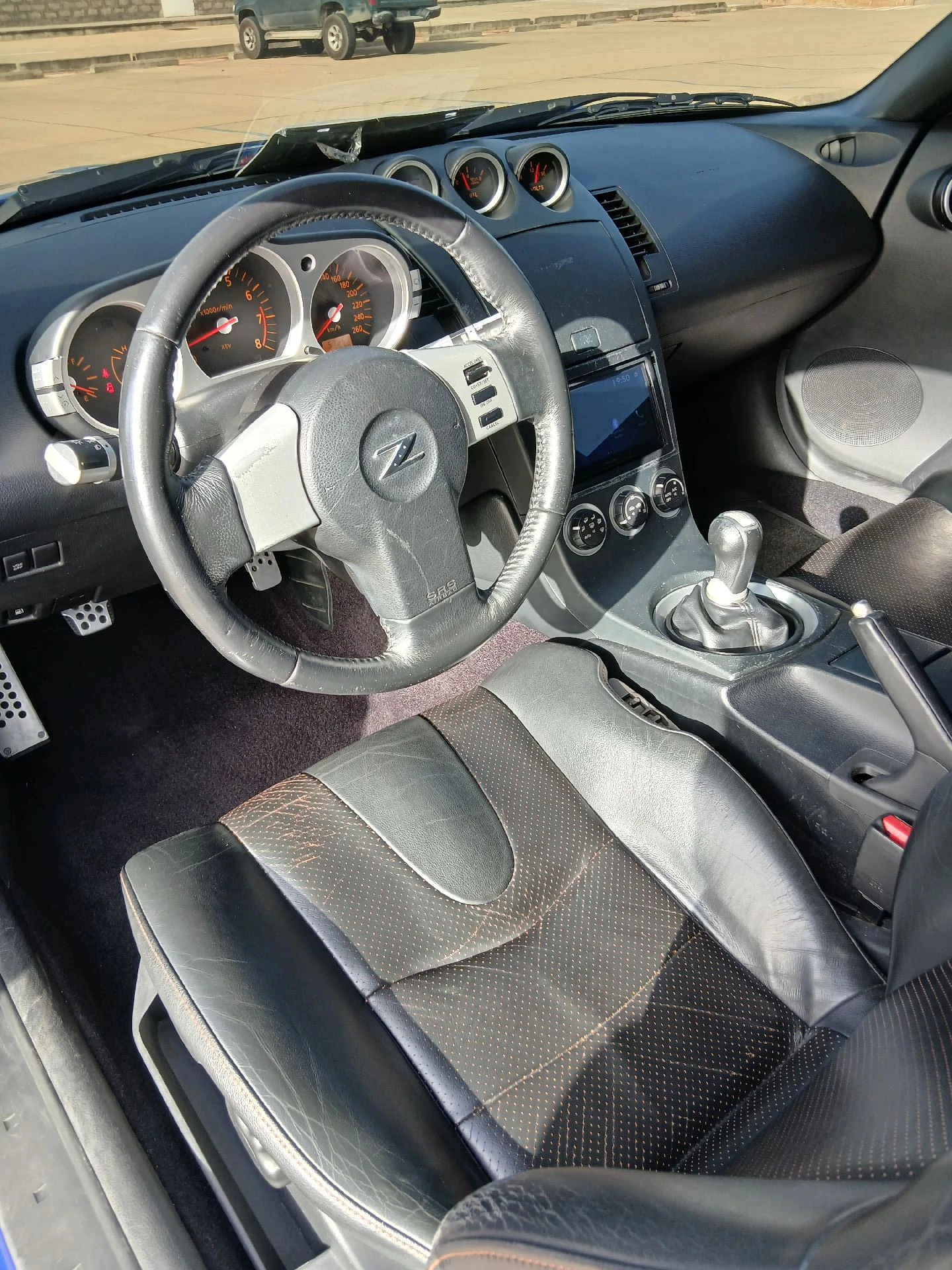 2004 Nissan 350Z Sport — photo 14