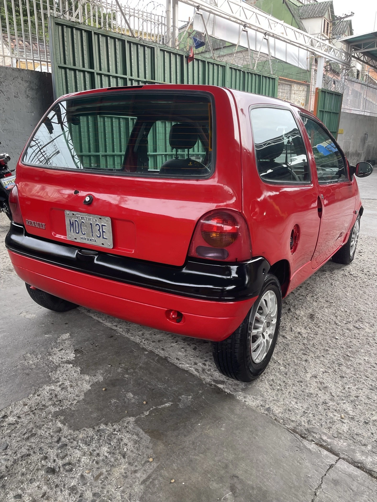 2002 Renault Twingo — photo 4