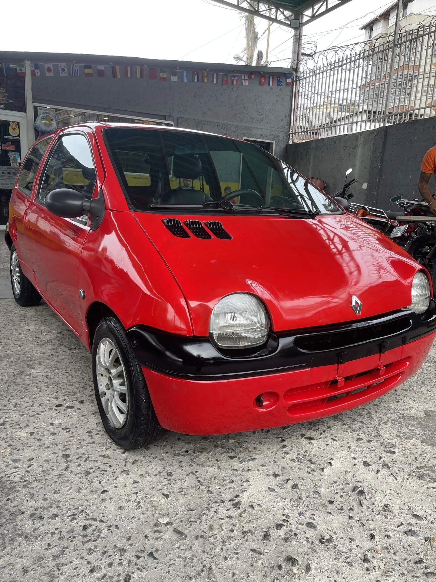 2002 Renault Twingo — photo 3