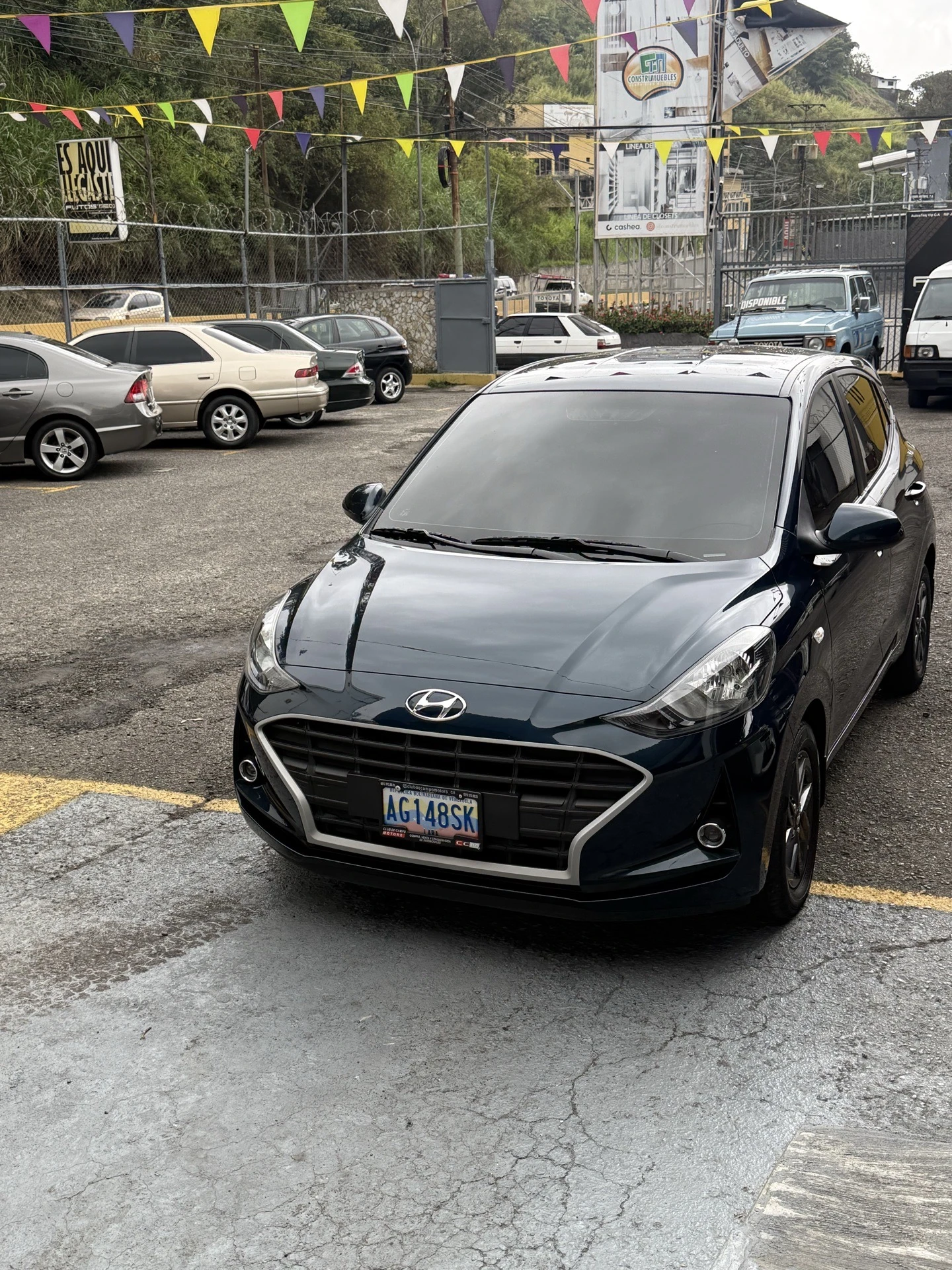 2022 Hyundai Grand i10 — photo 2