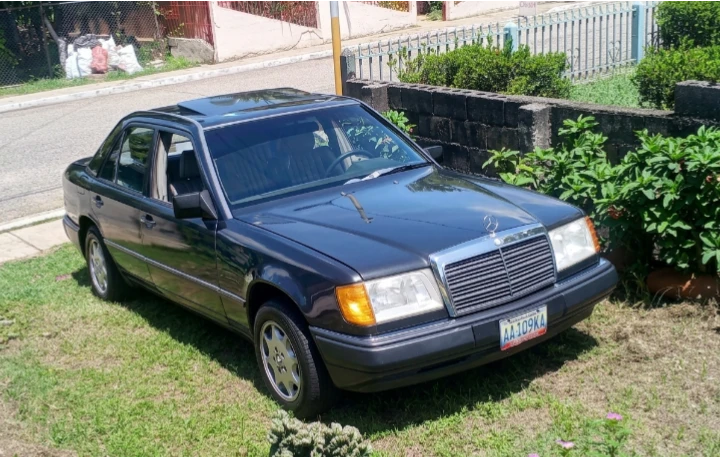 1987 Mercedes-Benz 300 W124 — photo 8
