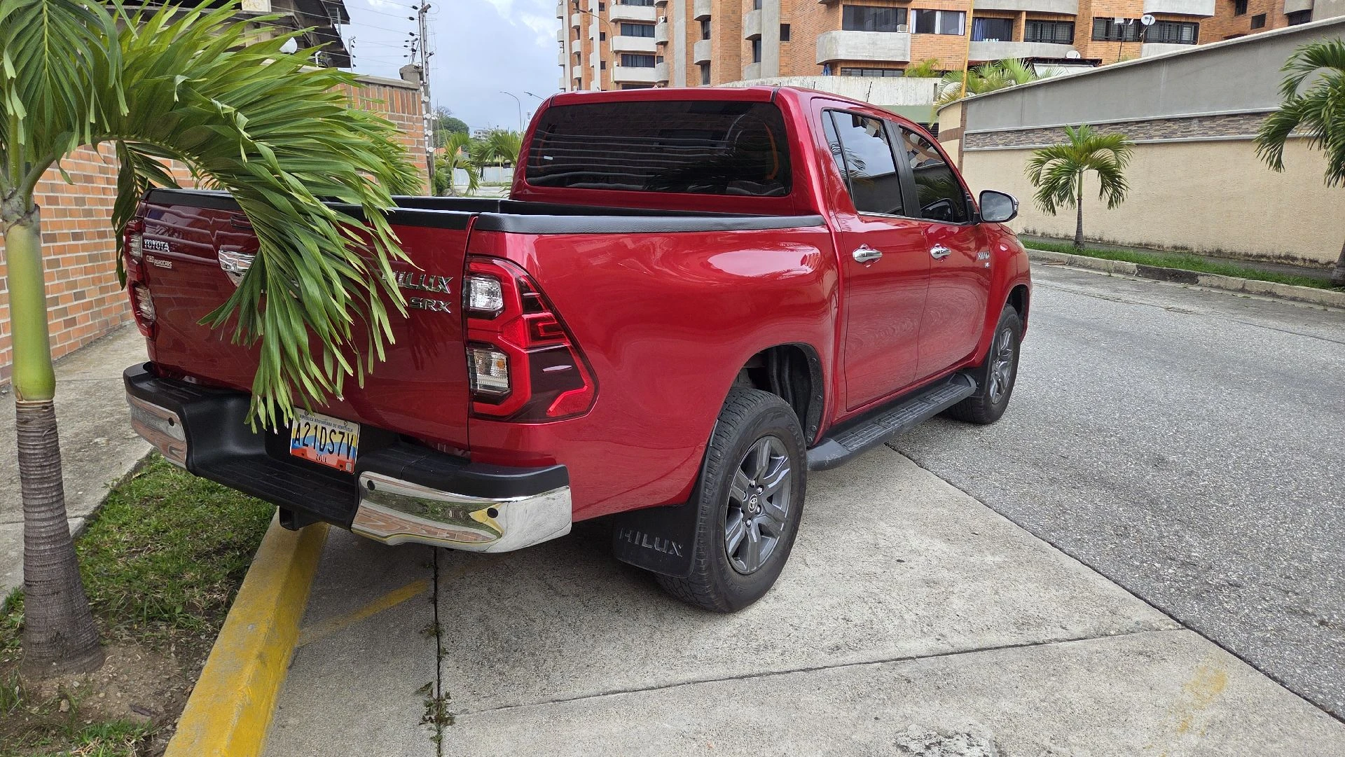 2022 Toyota Hilux SRX 4.0 V6 automática 4x4 — photo 3
