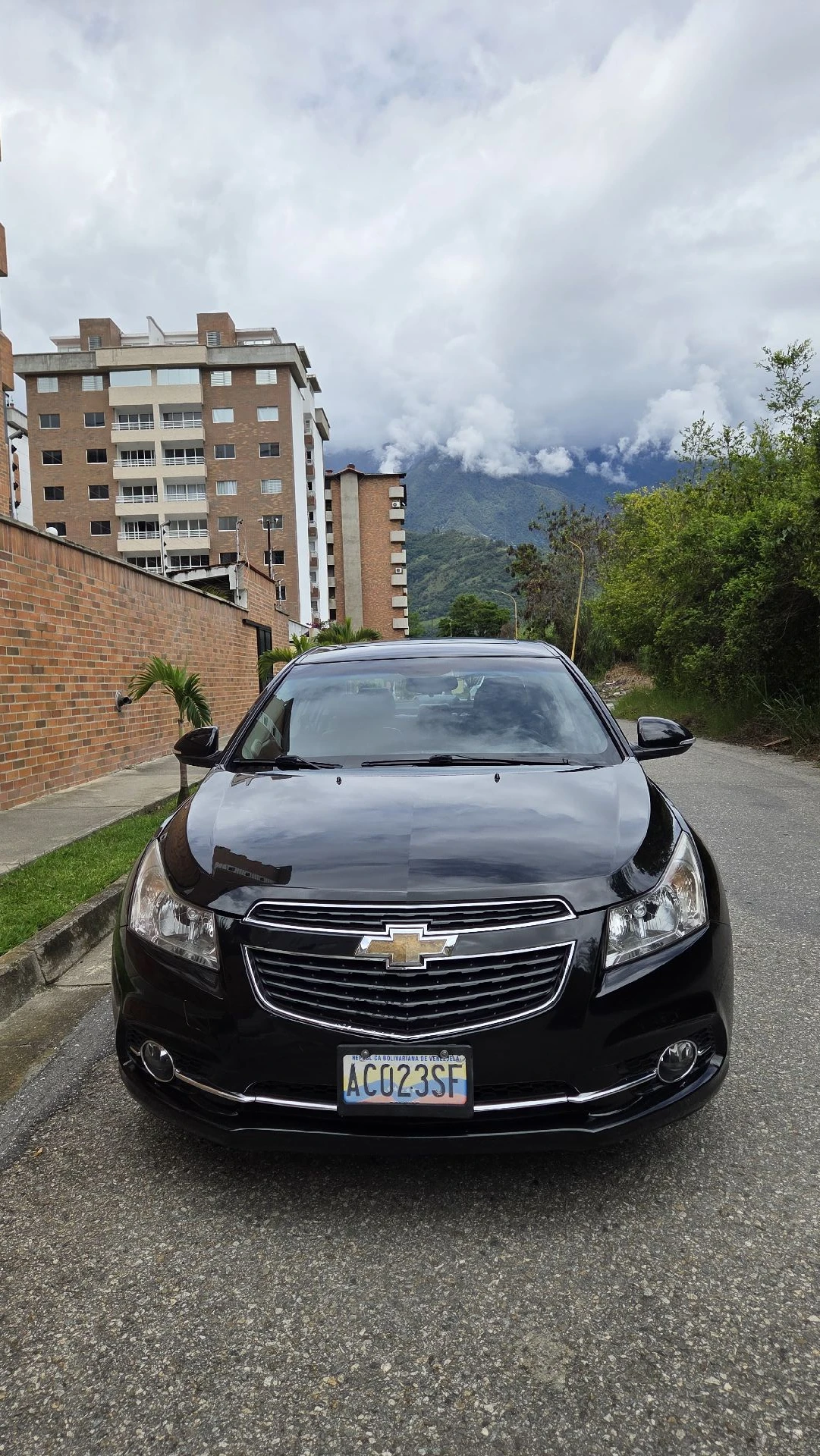 2015 Chevrolet Cruze — photo 2