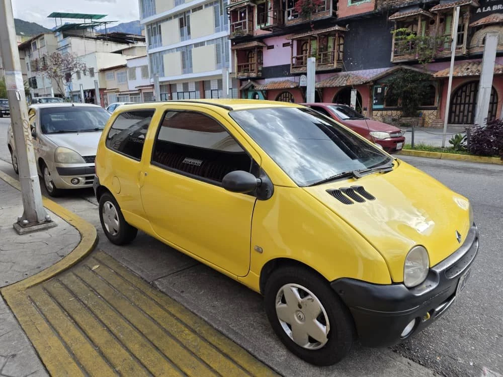 2005 Renault Twingo — photo 3