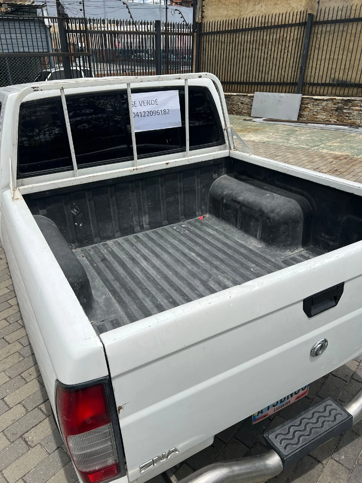 2014 Dongfeng ZNA 4x2 — photo 5