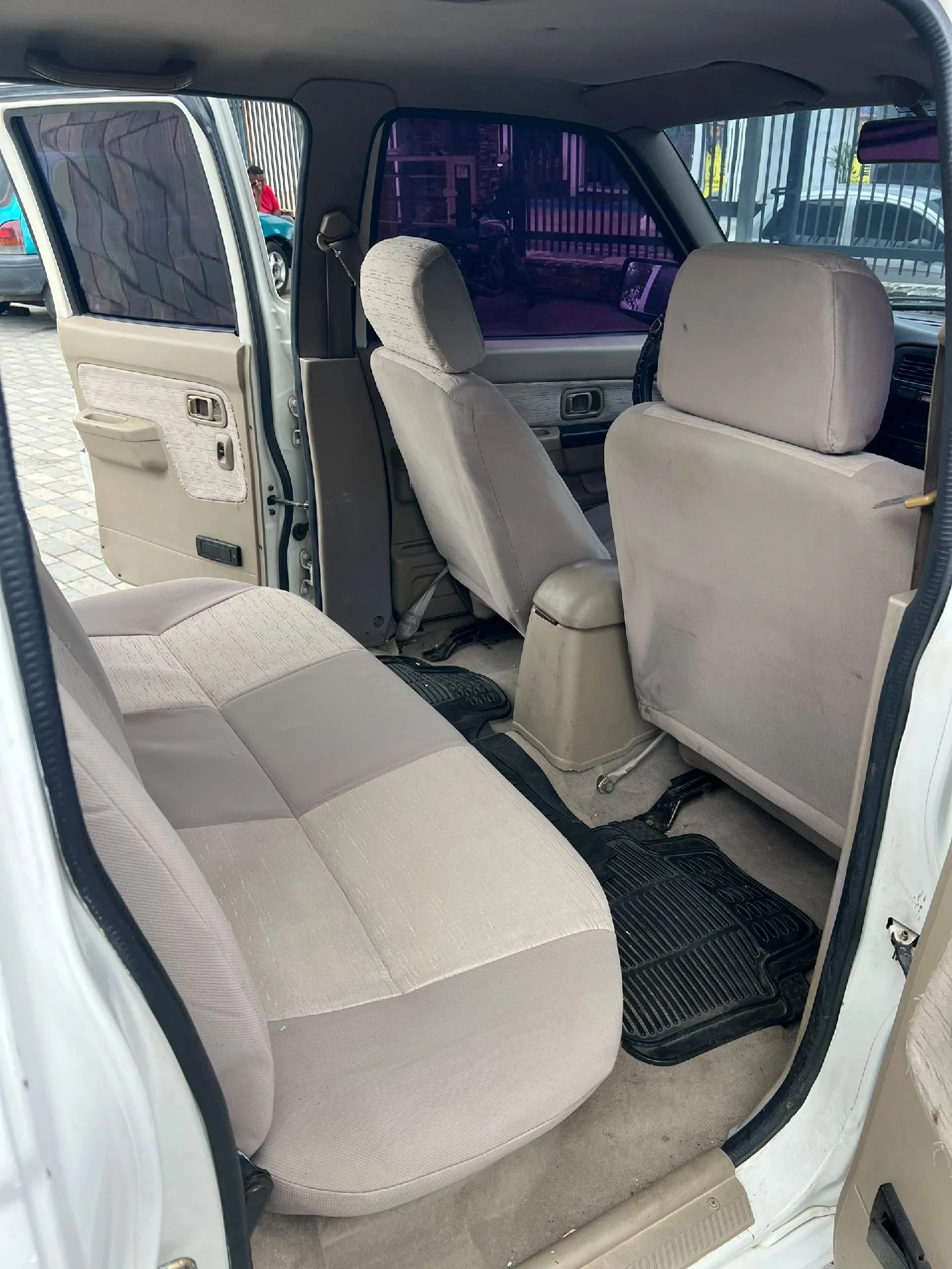 2014 Dongfeng ZNA 4x2 — photo 11