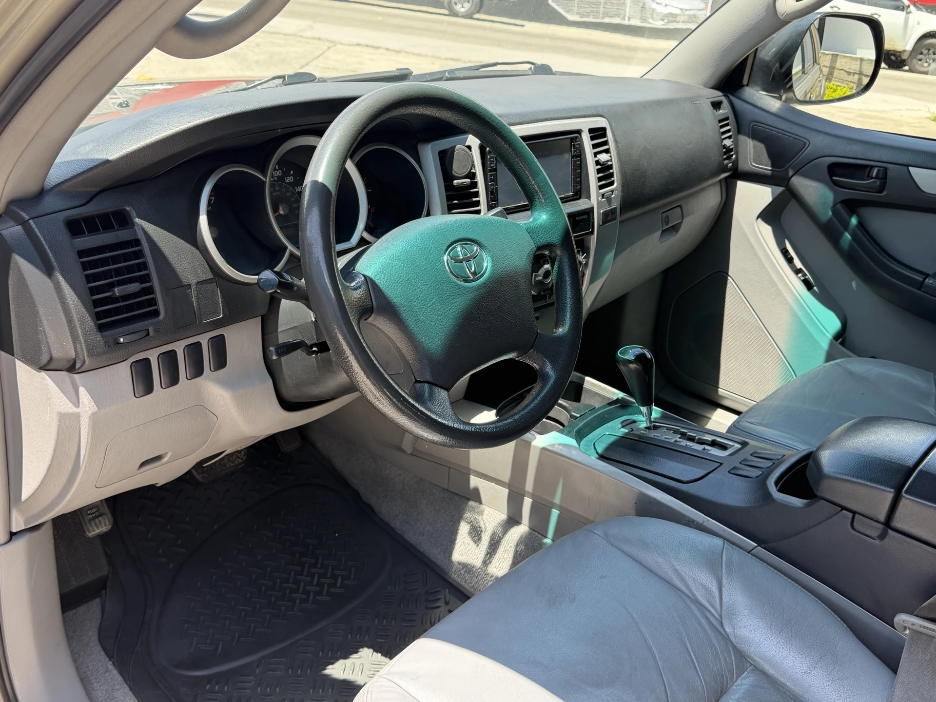 2008 Toyota 4Runner Sr5 — photo 5