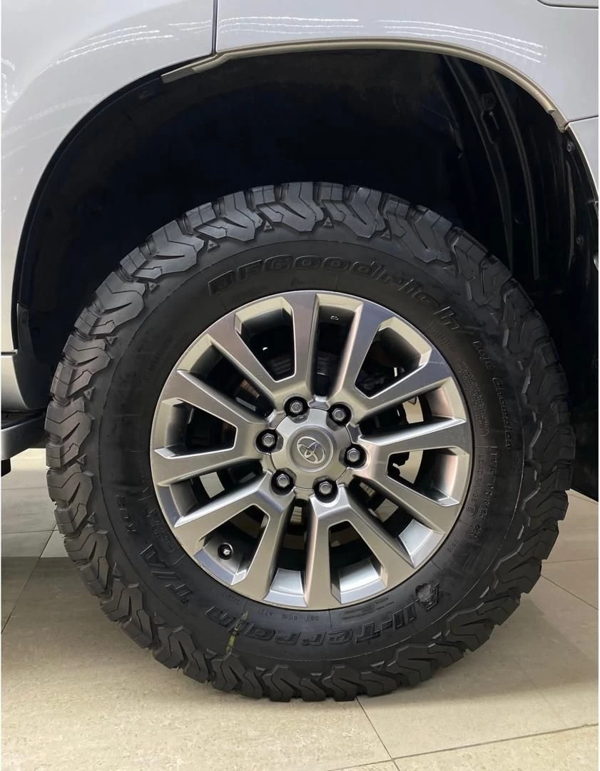 2020 Toyota Land Cruiser VX — foto 8