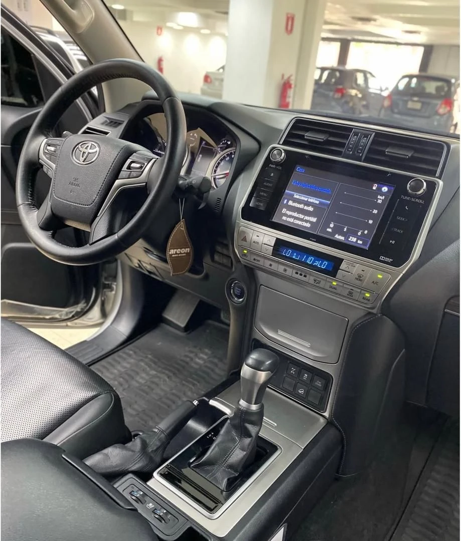 2020 Toyota Land Cruiser VX — foto 13