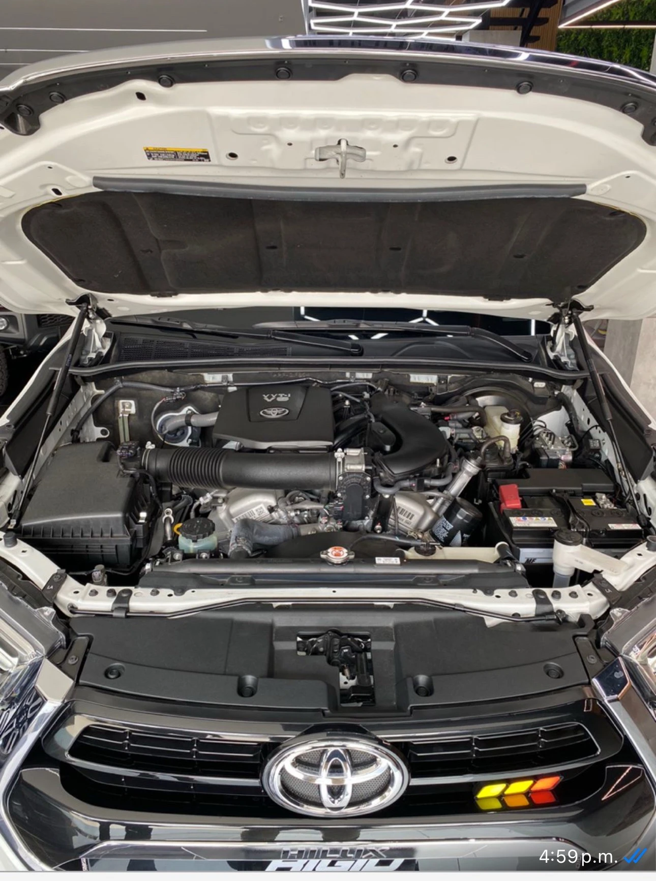 2023 Toyota Pick-Up Hilux 4.0L SR5 — photo 6