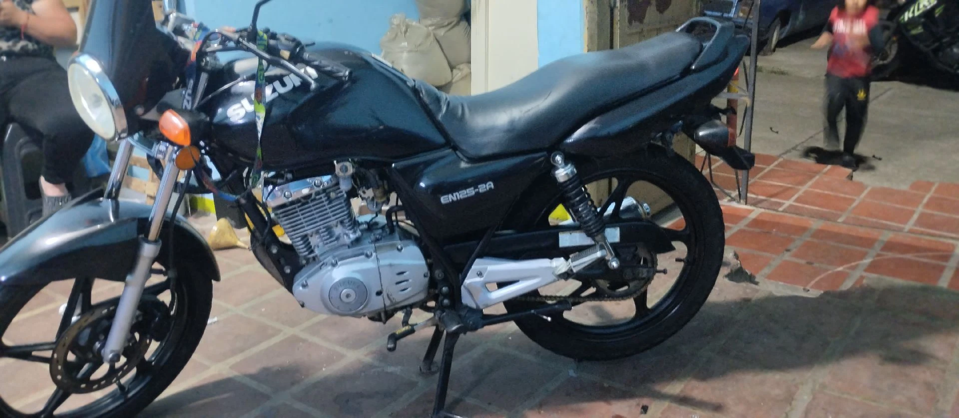 2013 Suzuki EN125 — photo 7