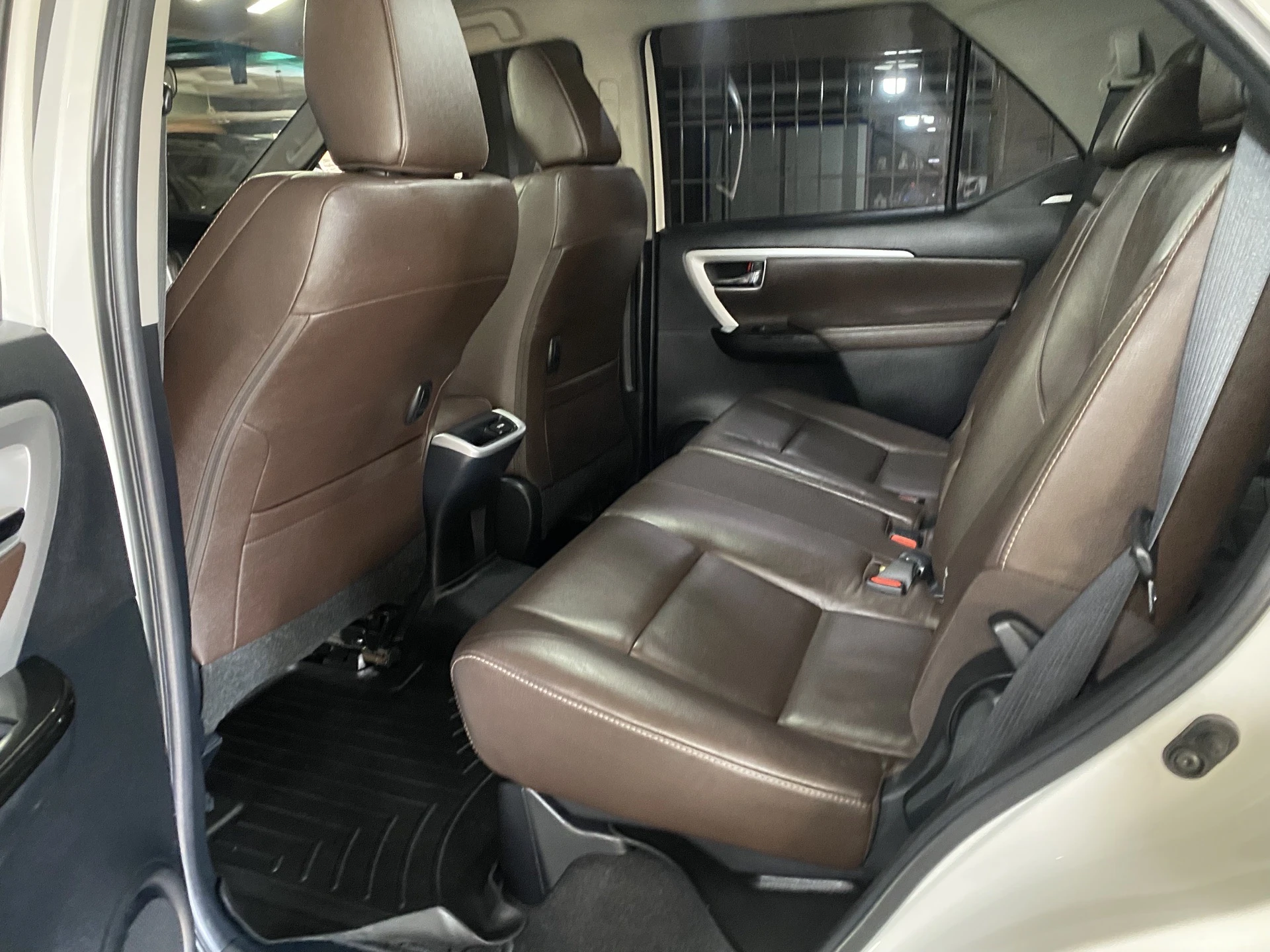 2016 Toyota Fortuner VX.R+ — foto 3