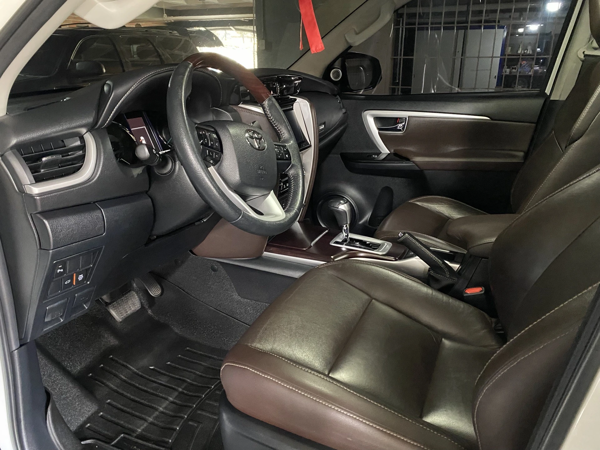 2016 Toyota Fortuner VX.R+ — foto 4