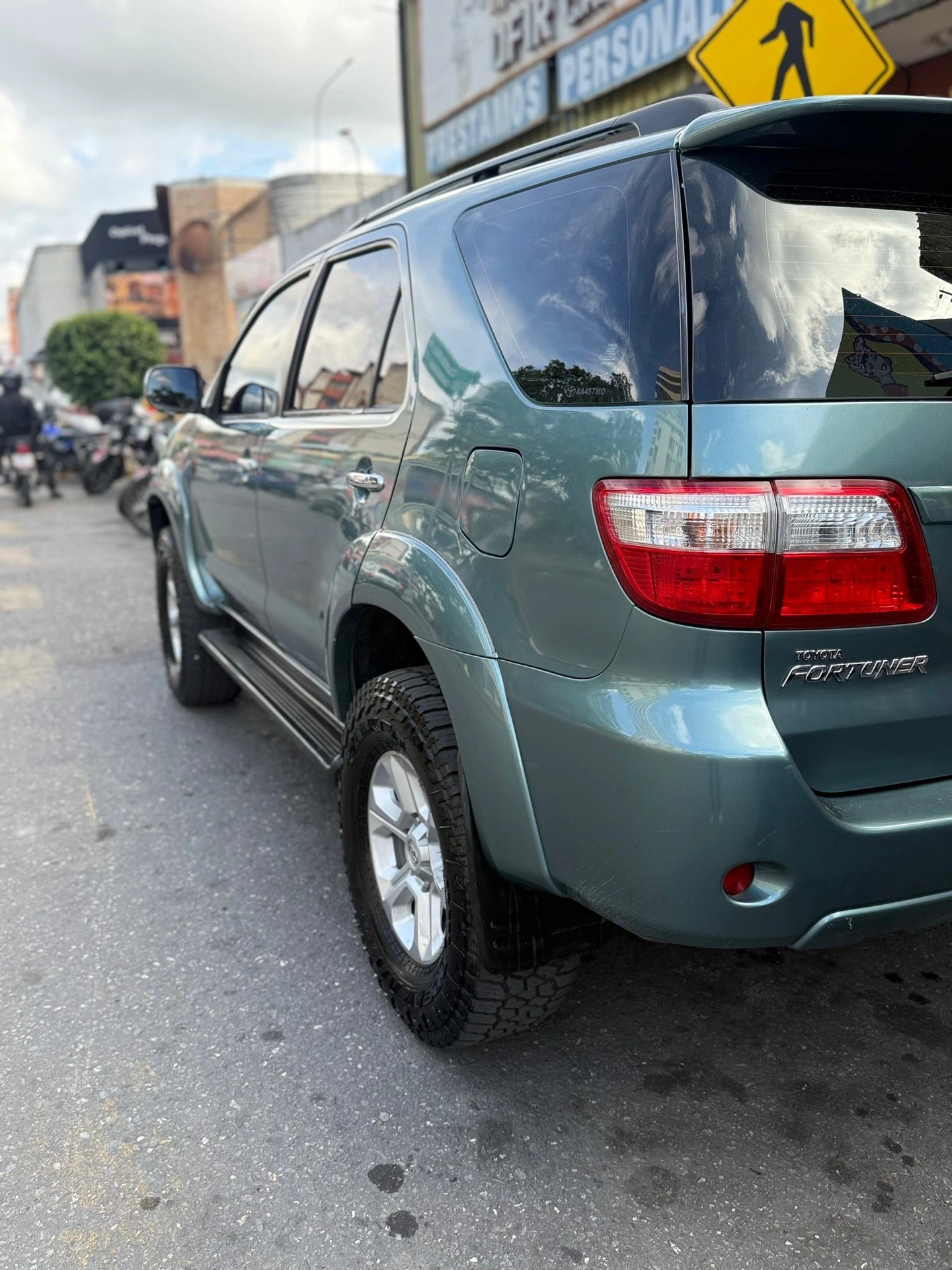 2010 Toyota Fortuner Sr — photo 6