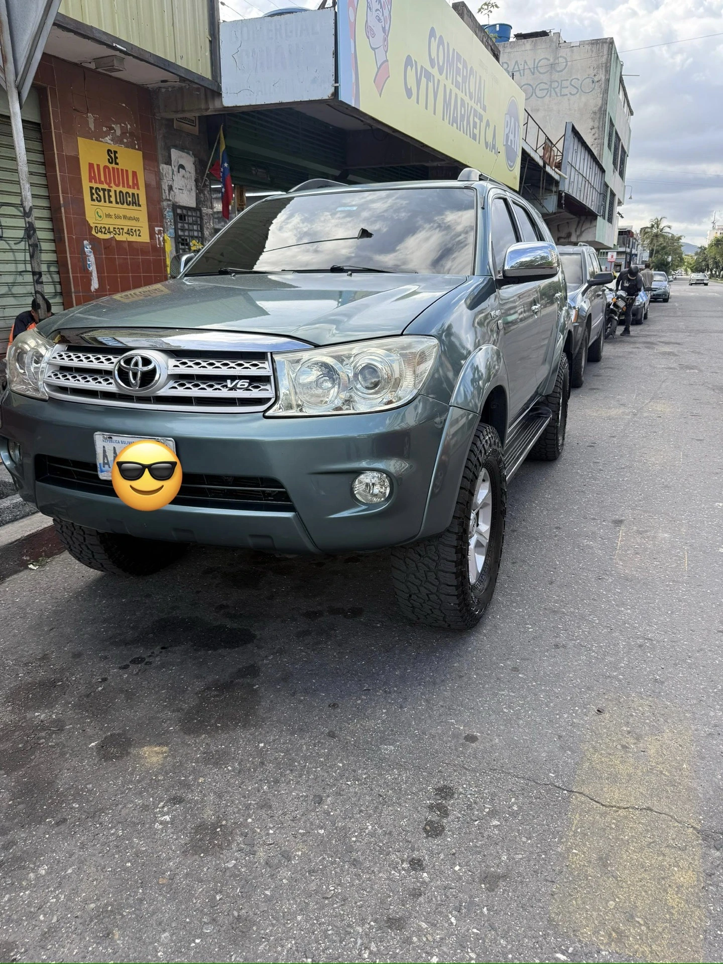 2010 Toyota Fortuner Sr — photo 10