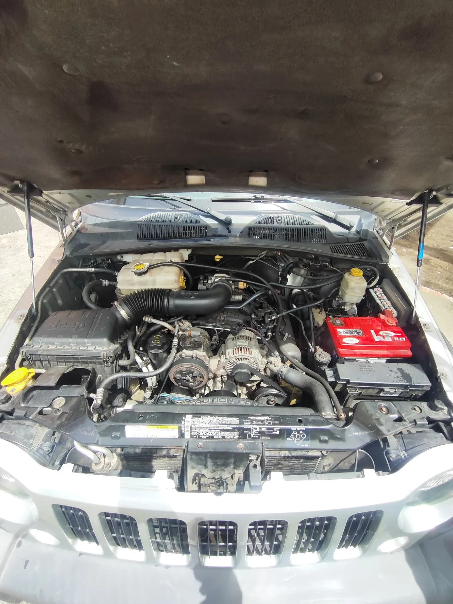 2005 Jeep Cherokee KJ — photo 8