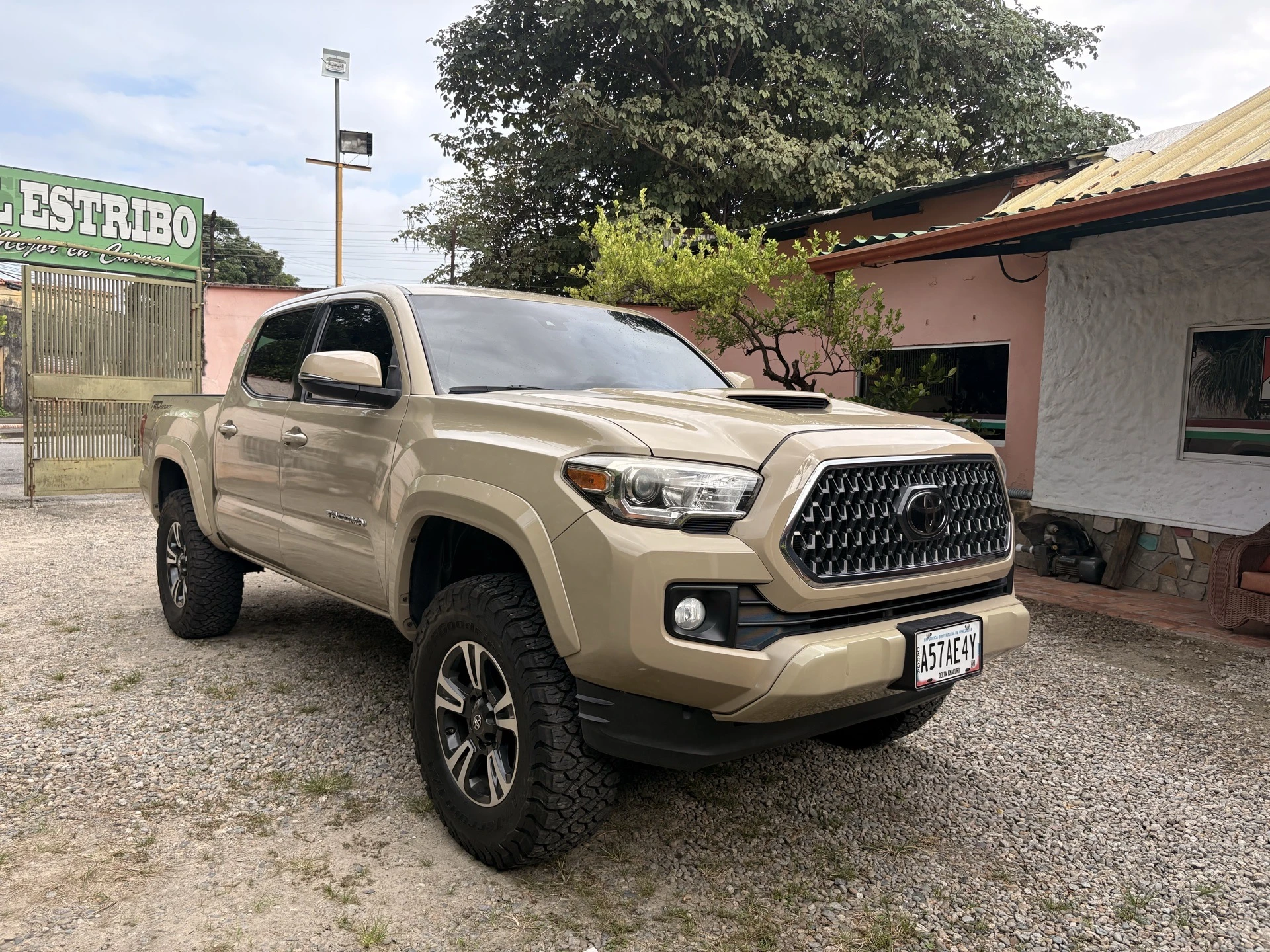 2019 Toyota Tacoma TRD SPORT 4x2 — photo 3