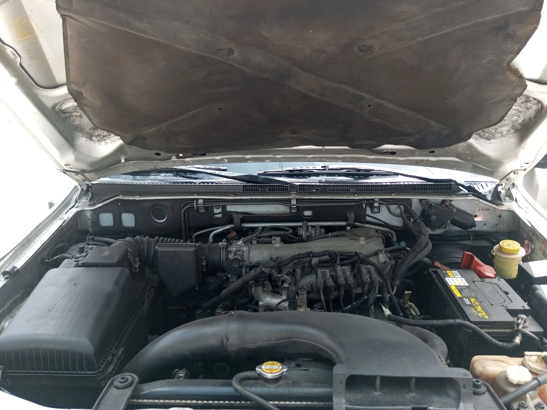 2002 Mitsubishi Montero Limited — photo 6
