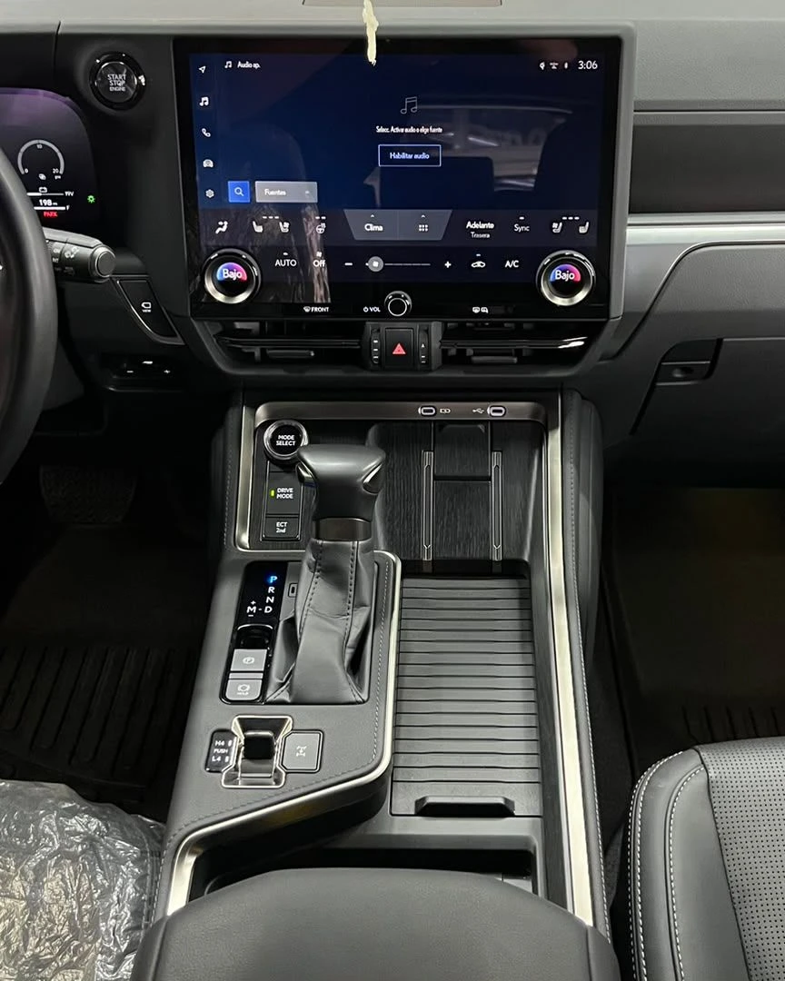 2024 Lexus GX 550 Luxury — foto 11