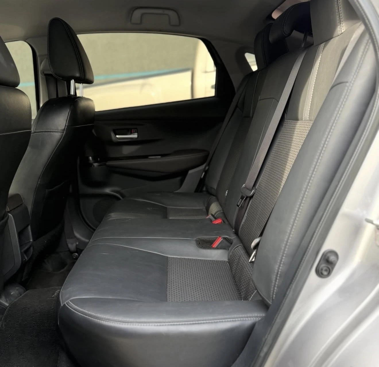 2023 Toyota Yaris Sedán G — foto 9