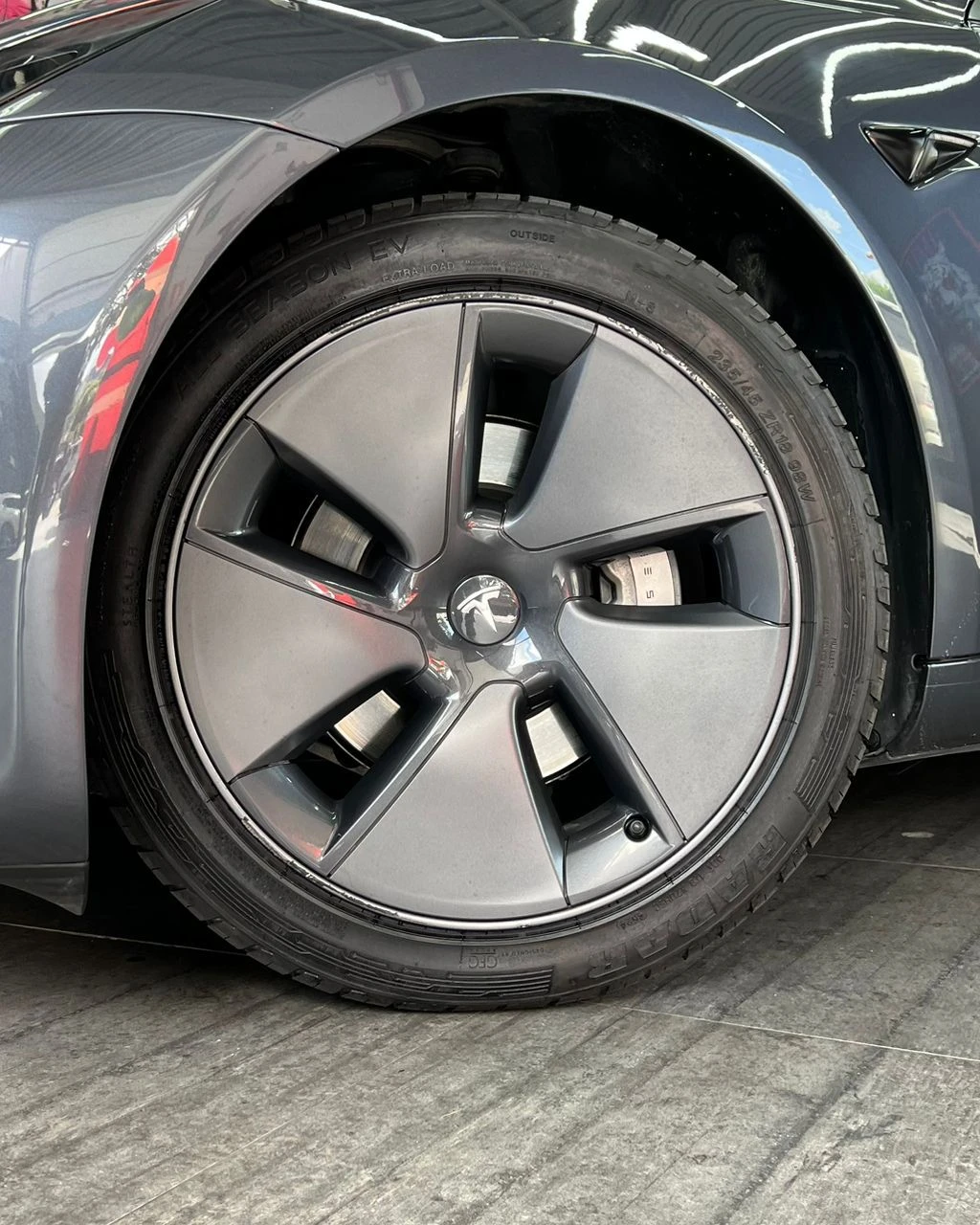 2023 Tesla Model 3 Dual Motor — photo 4