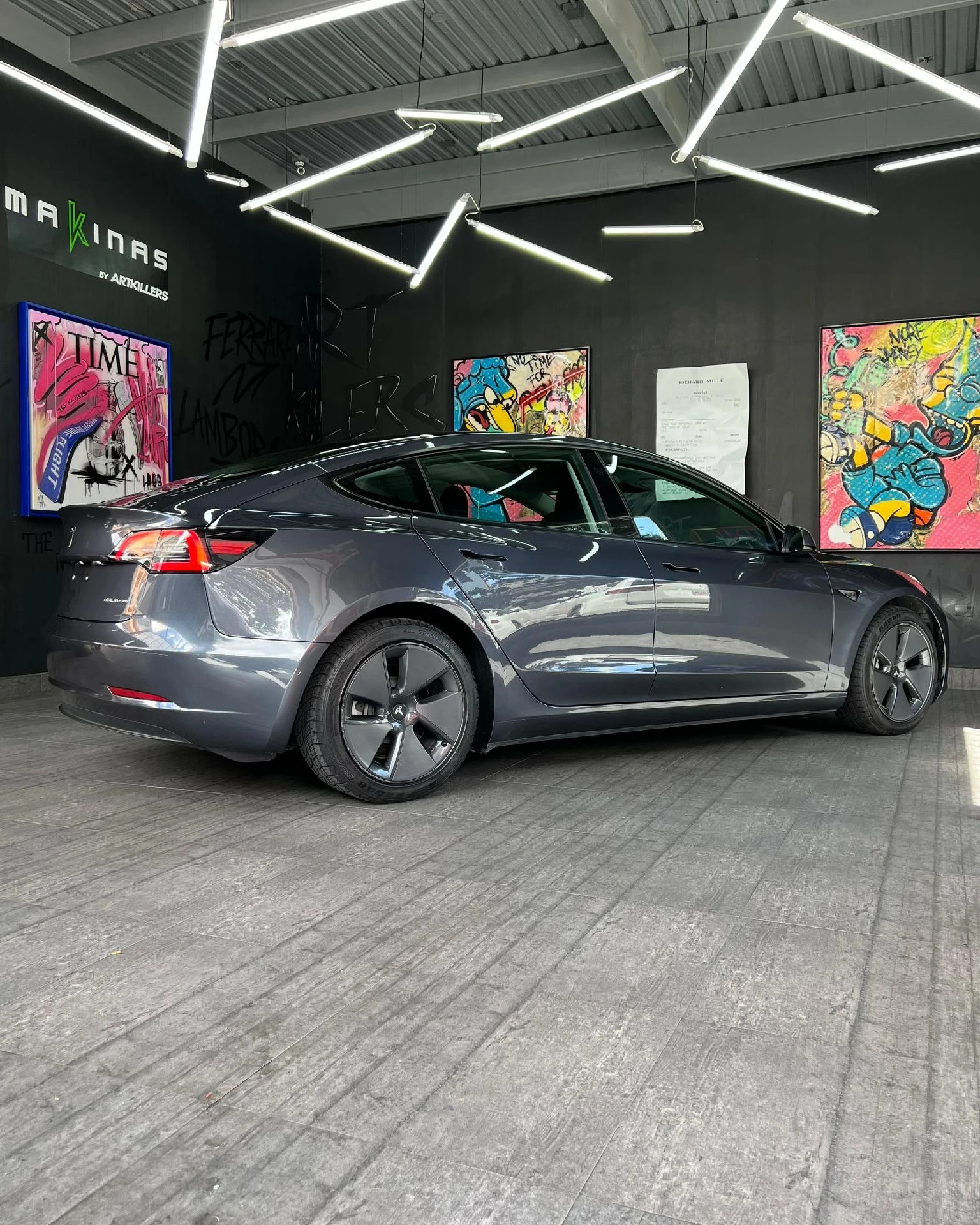 2023 Tesla Model 3 Dual Motor — photo 9