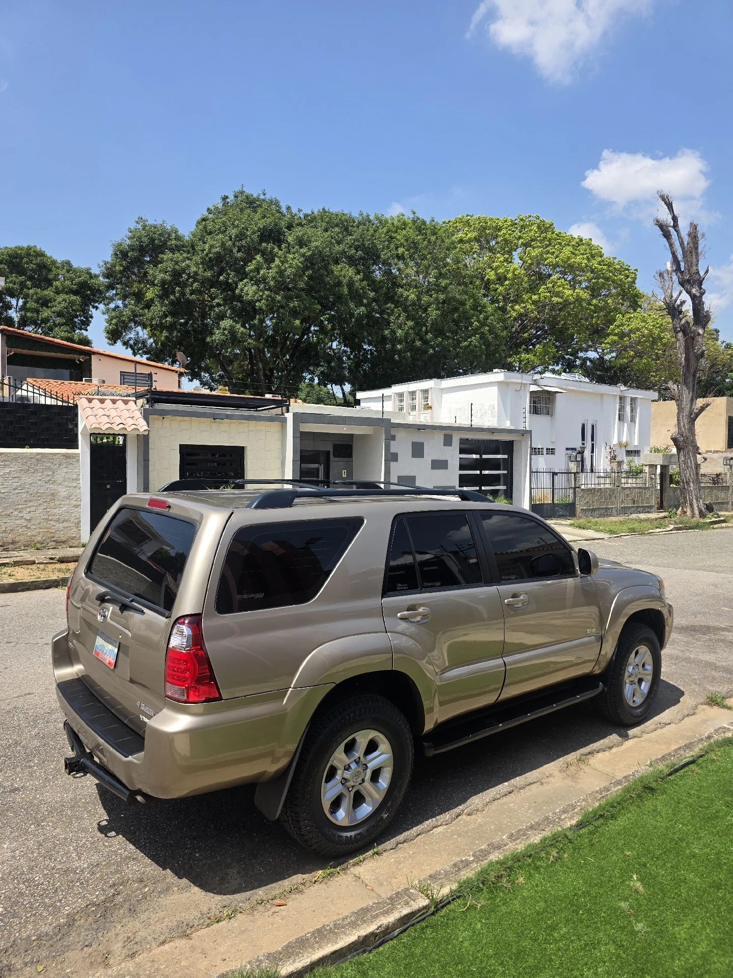 2007 Toyota 4Runner SR5 4x2 — photo 6