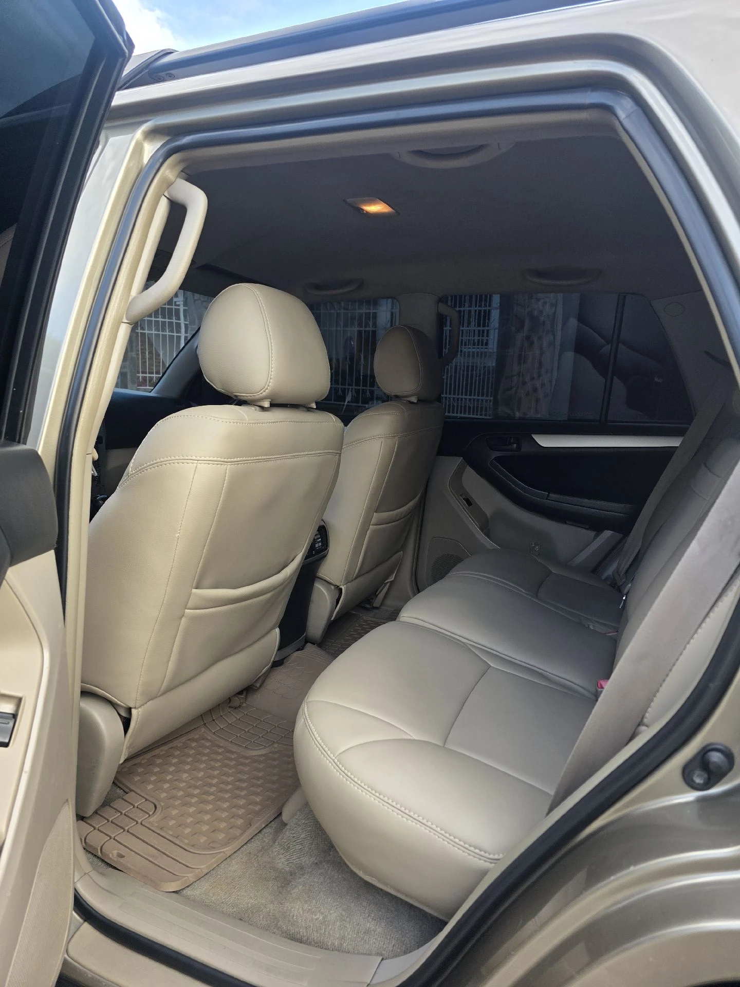 2007 Toyota 4Runner SR5 4x2 — photo 10