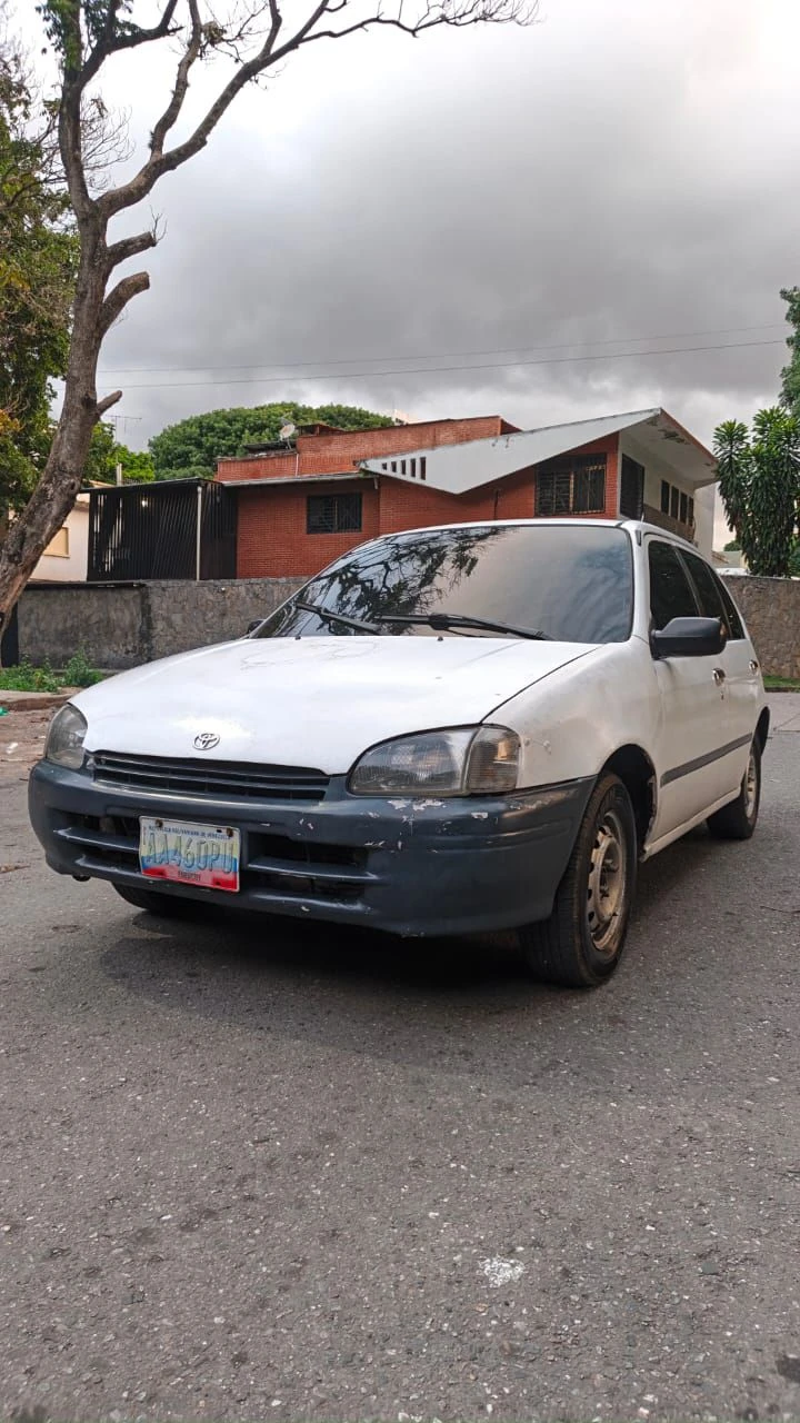 1998 Toyota Starlet Le - XLE — foto 3