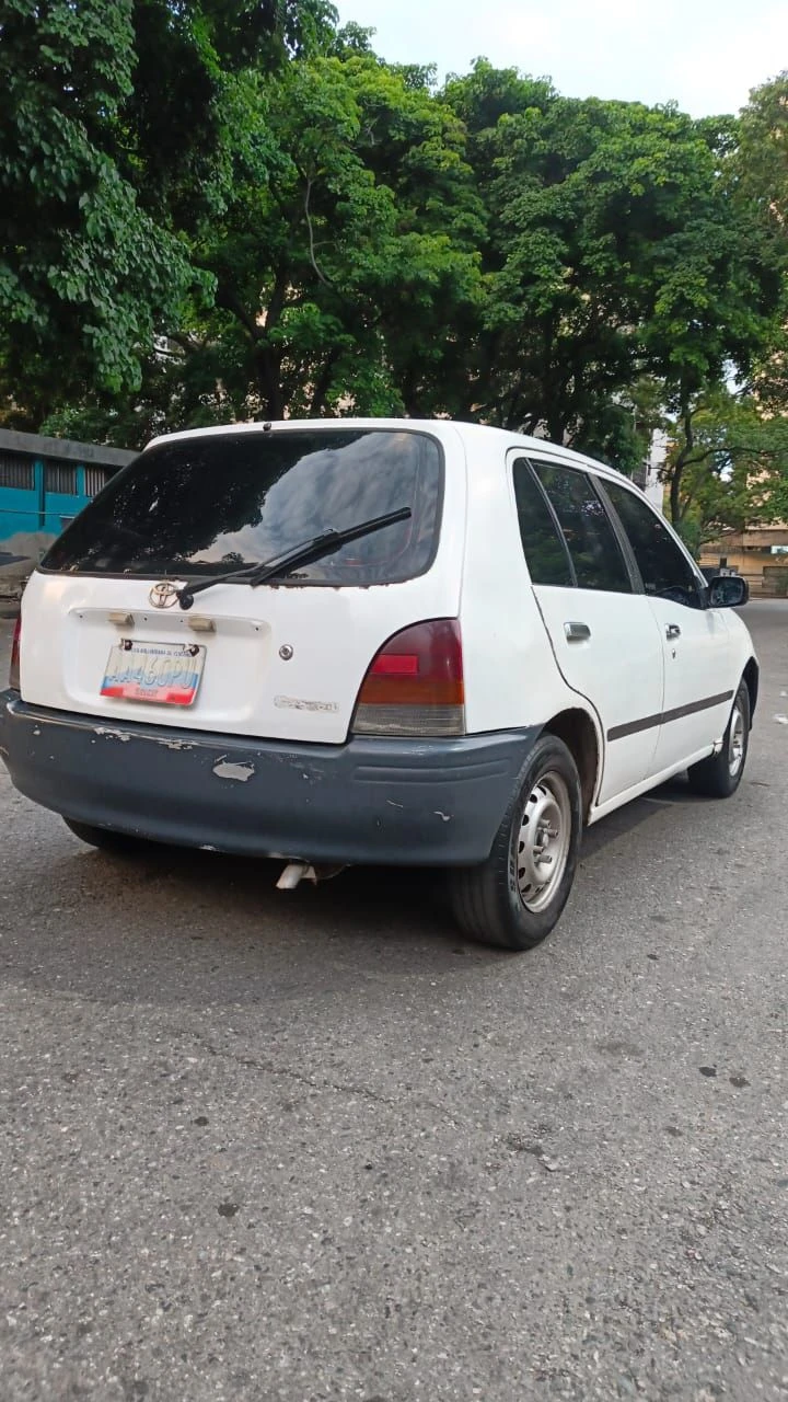 1998 Toyota Starlet Le - XLE — foto 6