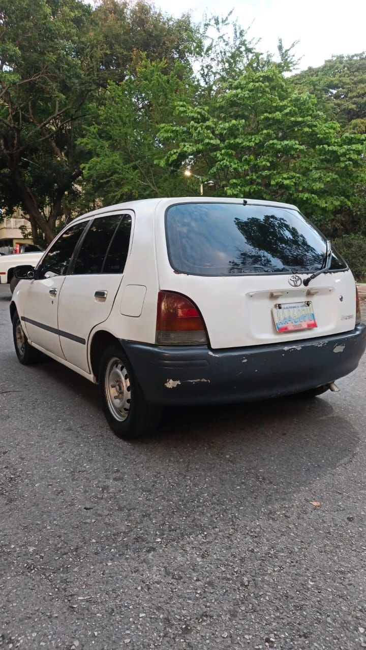1998 Toyota Starlet Le - XLE — foto 9
