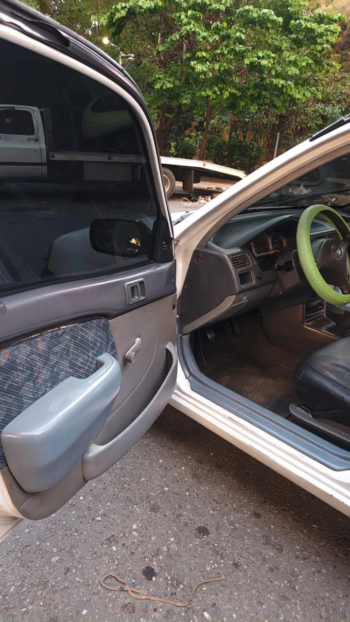 1998 Toyota Starlet Le - XLE — foto 14