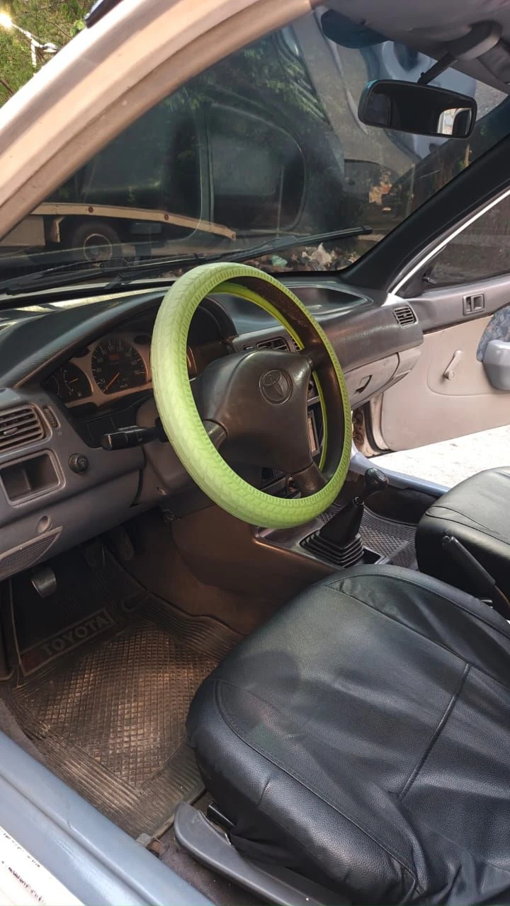 1998 Toyota Starlet Le - XLE — foto 16