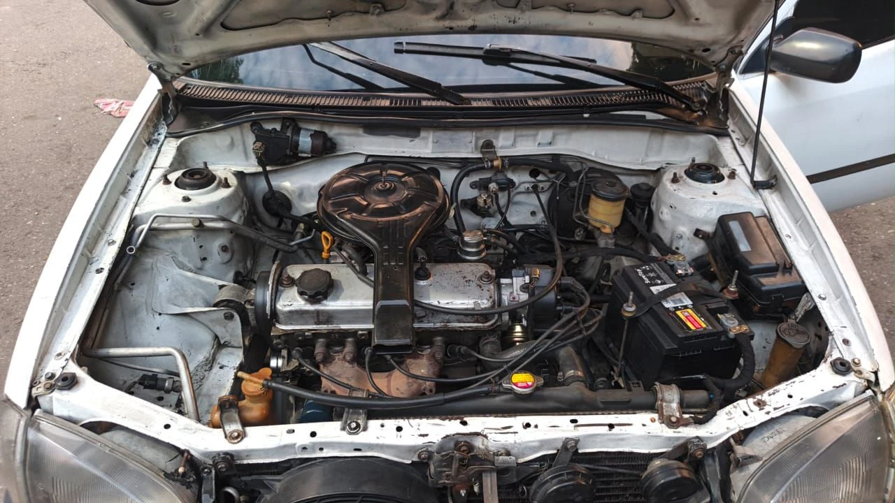 1998 Toyota Starlet Le - XLE — foto 17