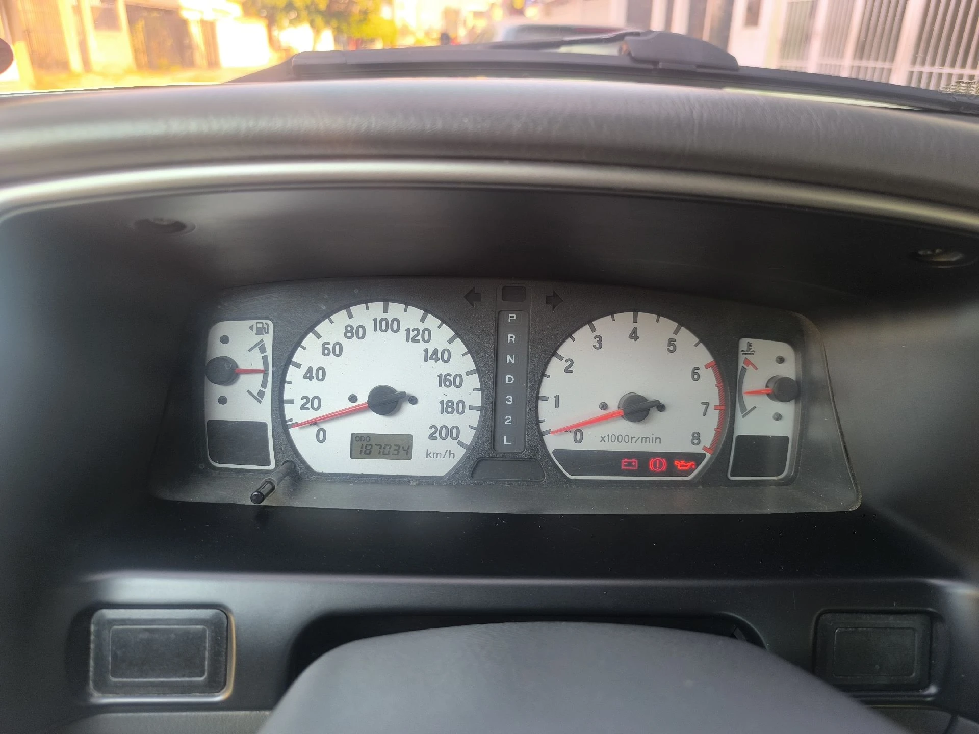 2008 Mitsubishi Montero Sport Sport — photo 6