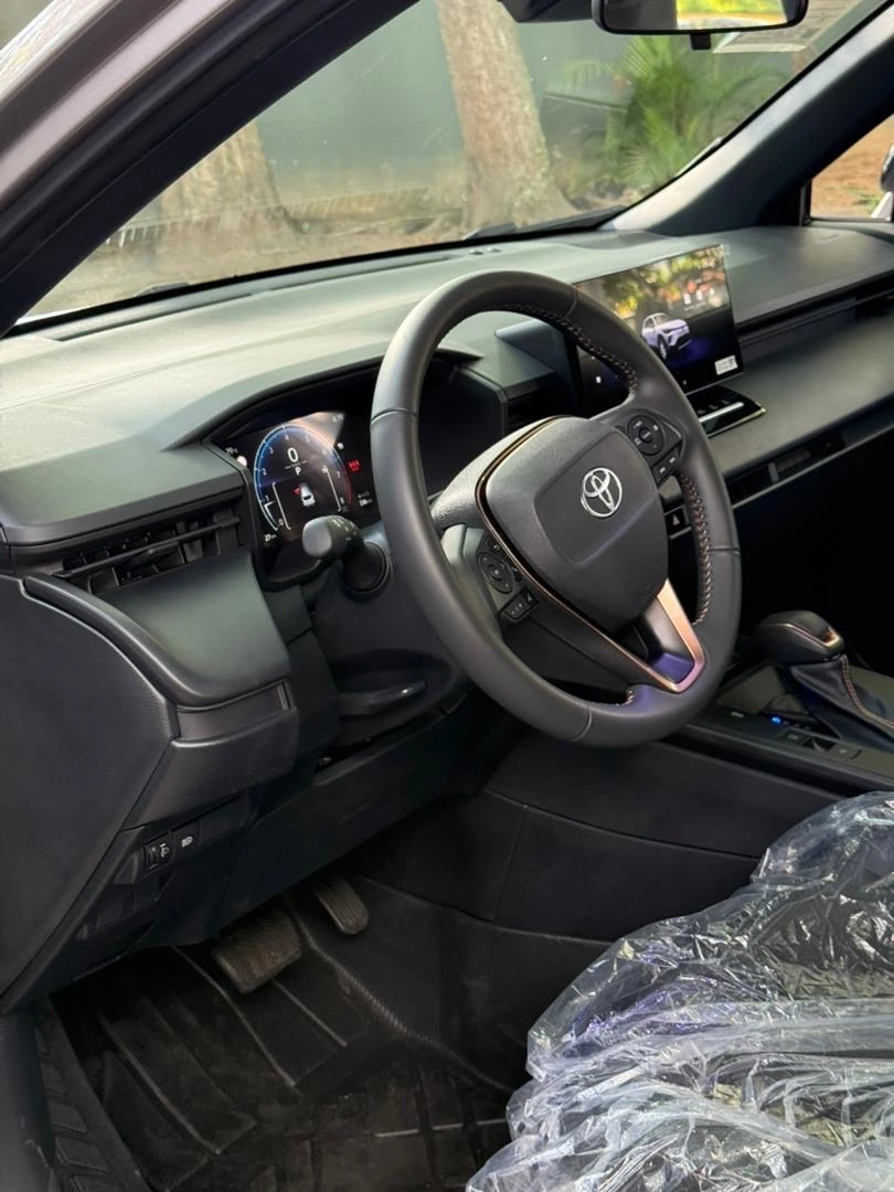 2025 Toyota Corolla Cross Élite — photo 6