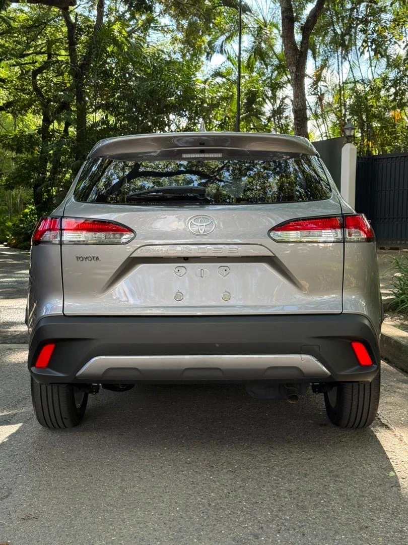 2025 Toyota Corolla Cross Élite — photo 11